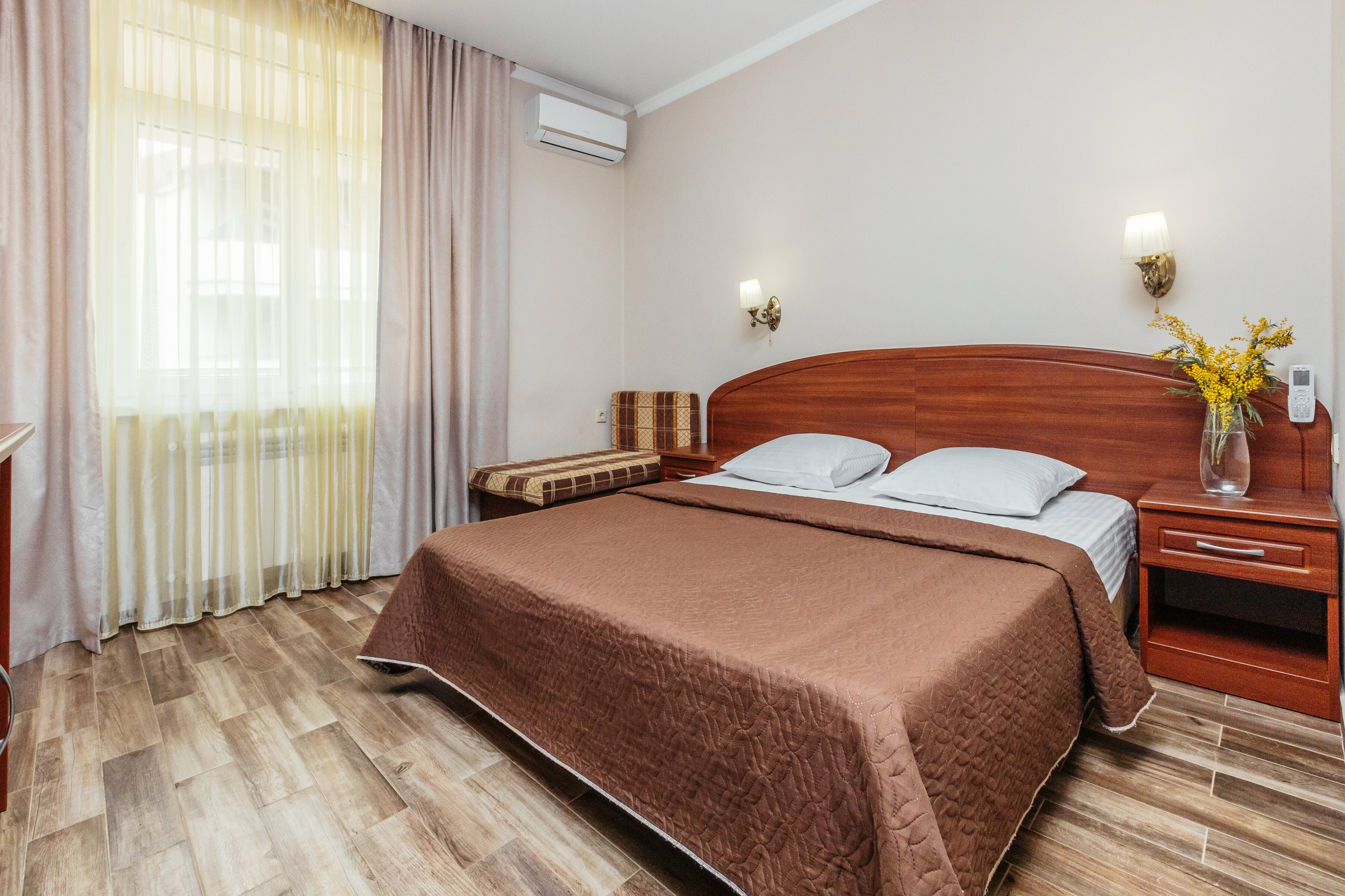 Трехместный номер с балконом