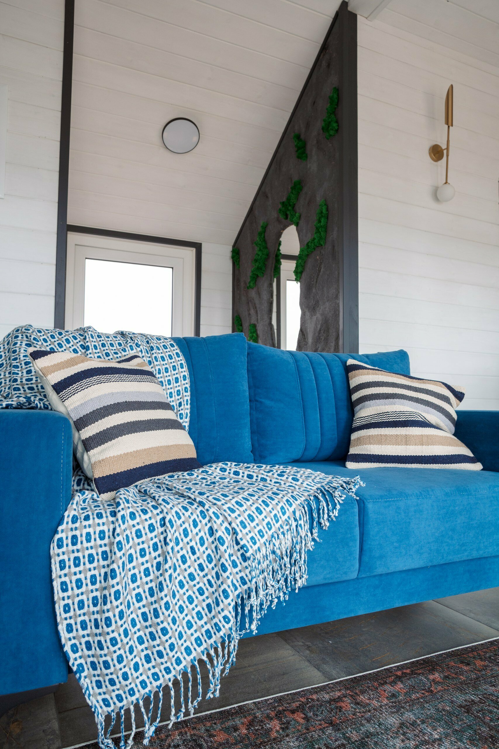 Четырехместный номер с видом на озеро