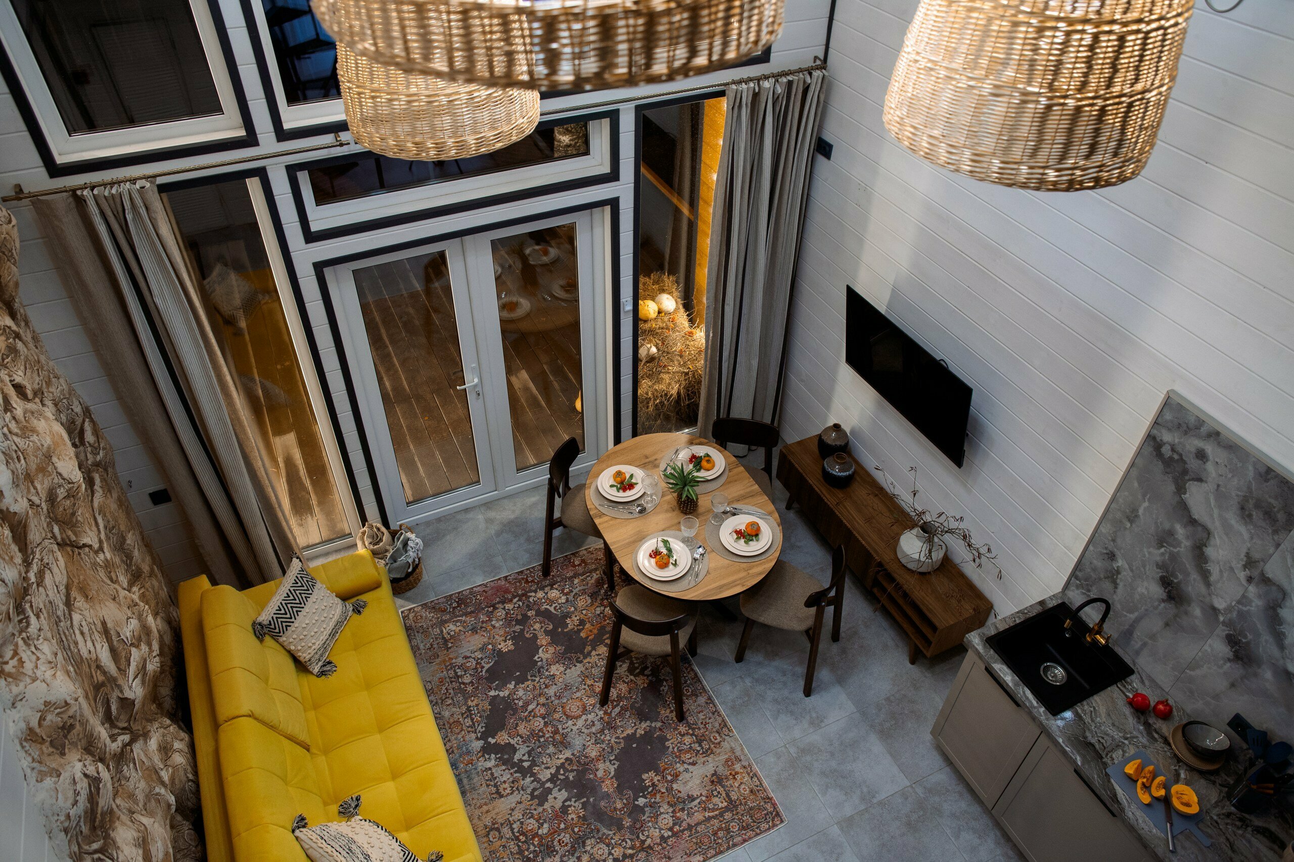 Дом с видом на озеро