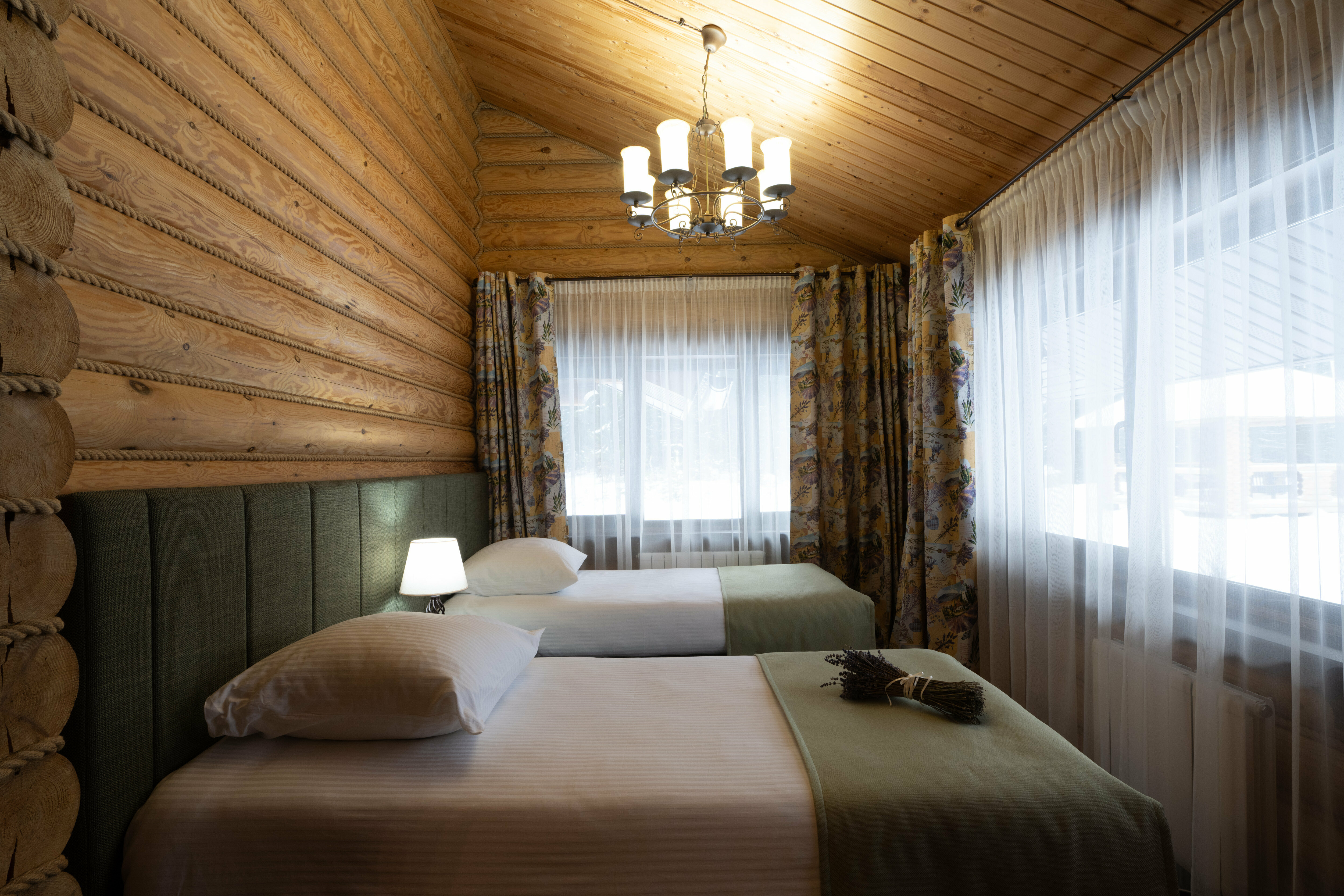 Коттедж с видом на озеро