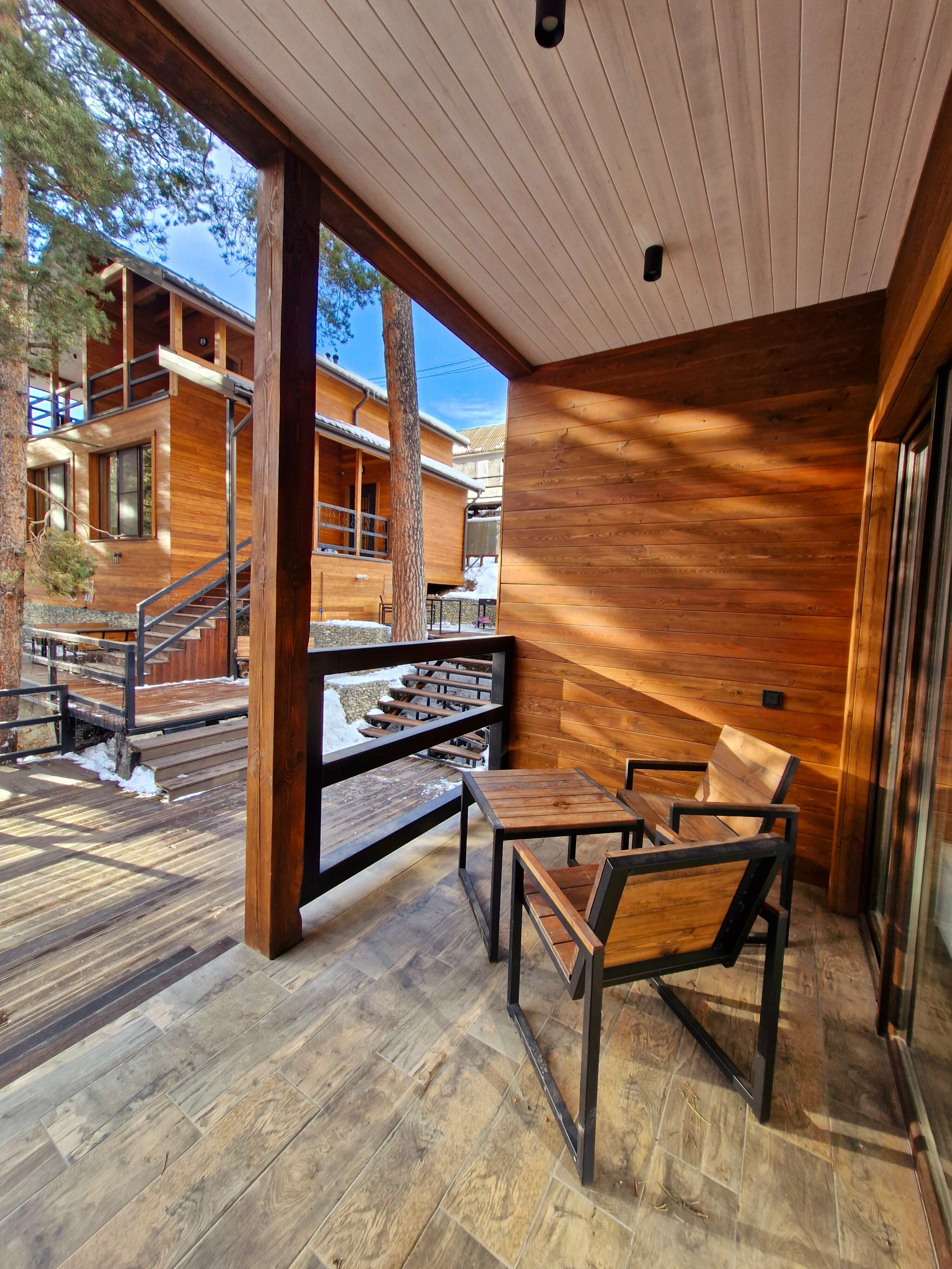 Апартамент-студия с террасой на 1 этаже