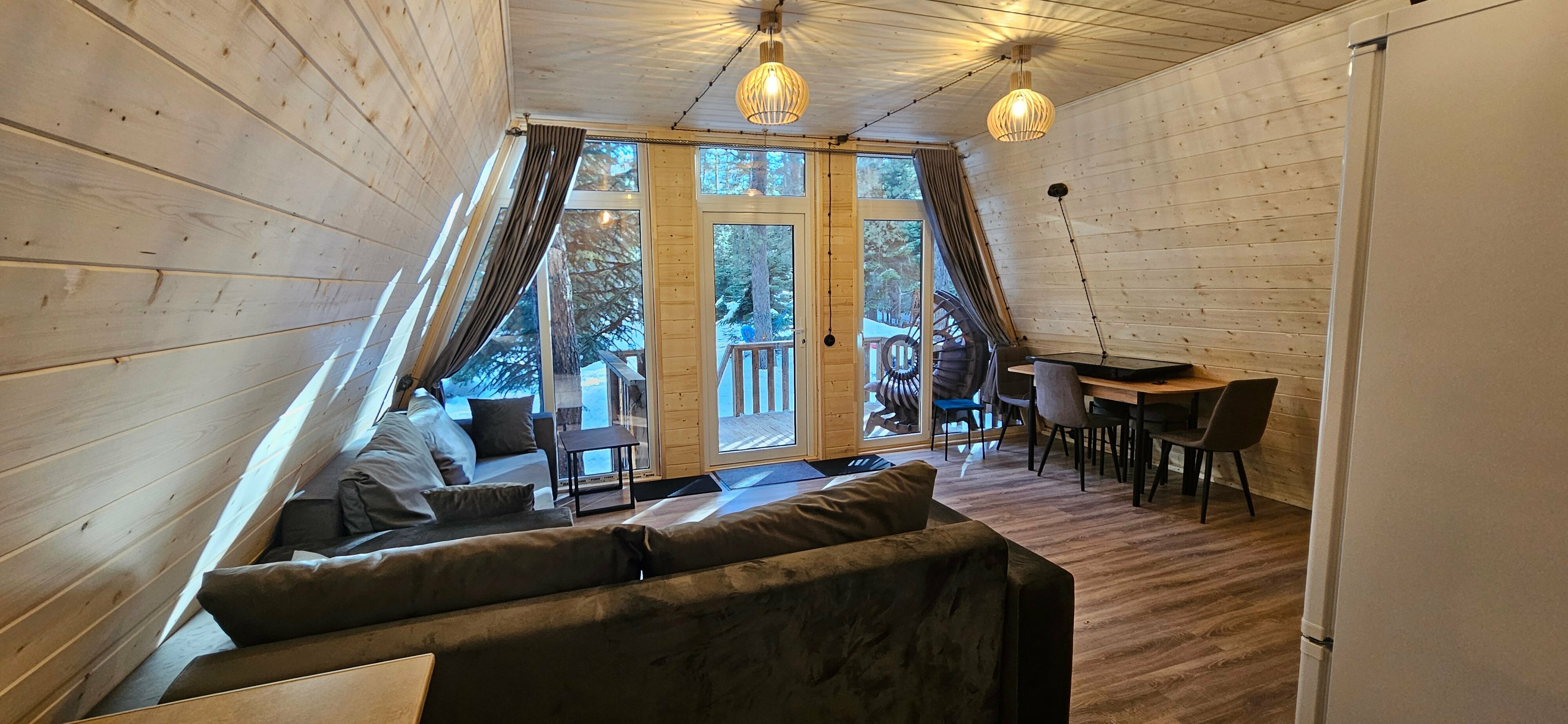 Коттедж с видом на лес