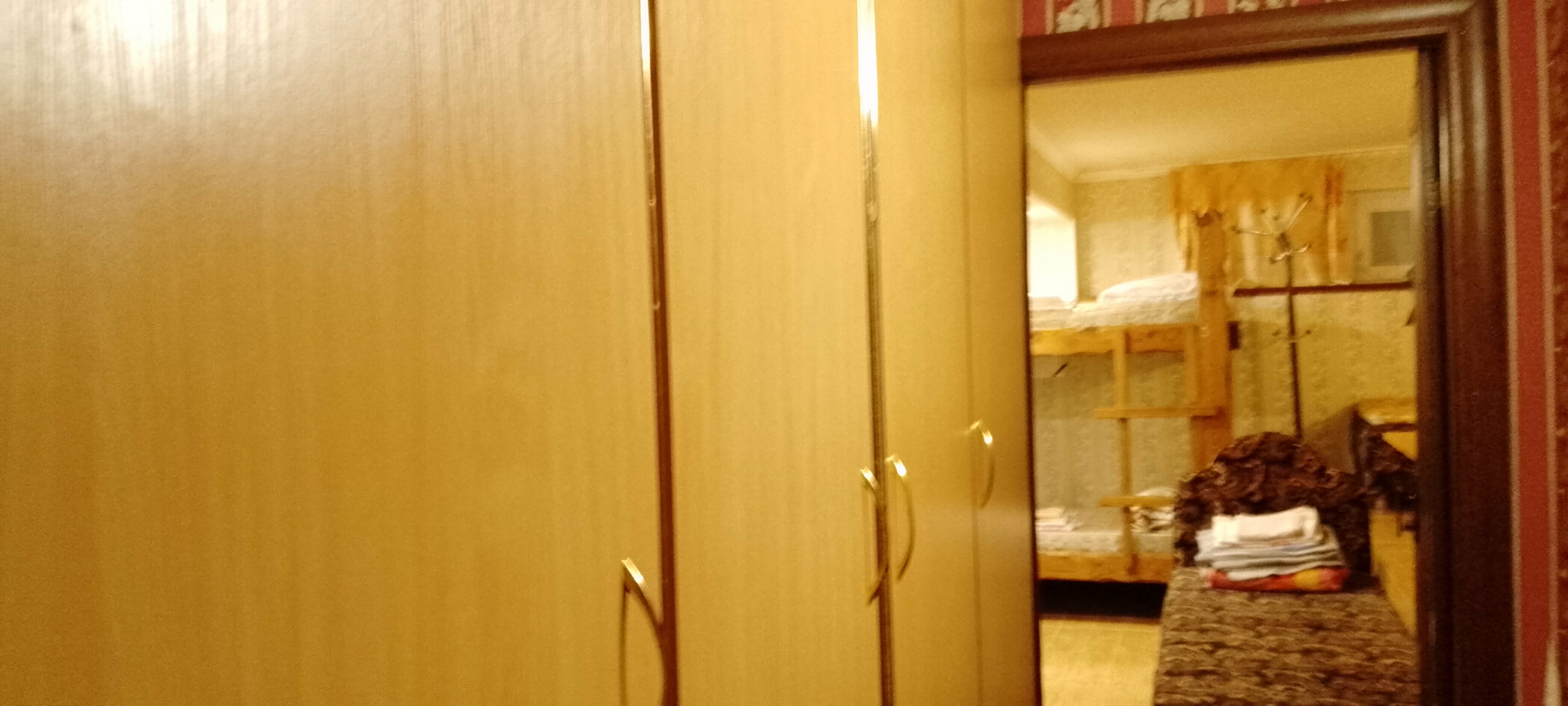 Кровать в общем 8-местном номере