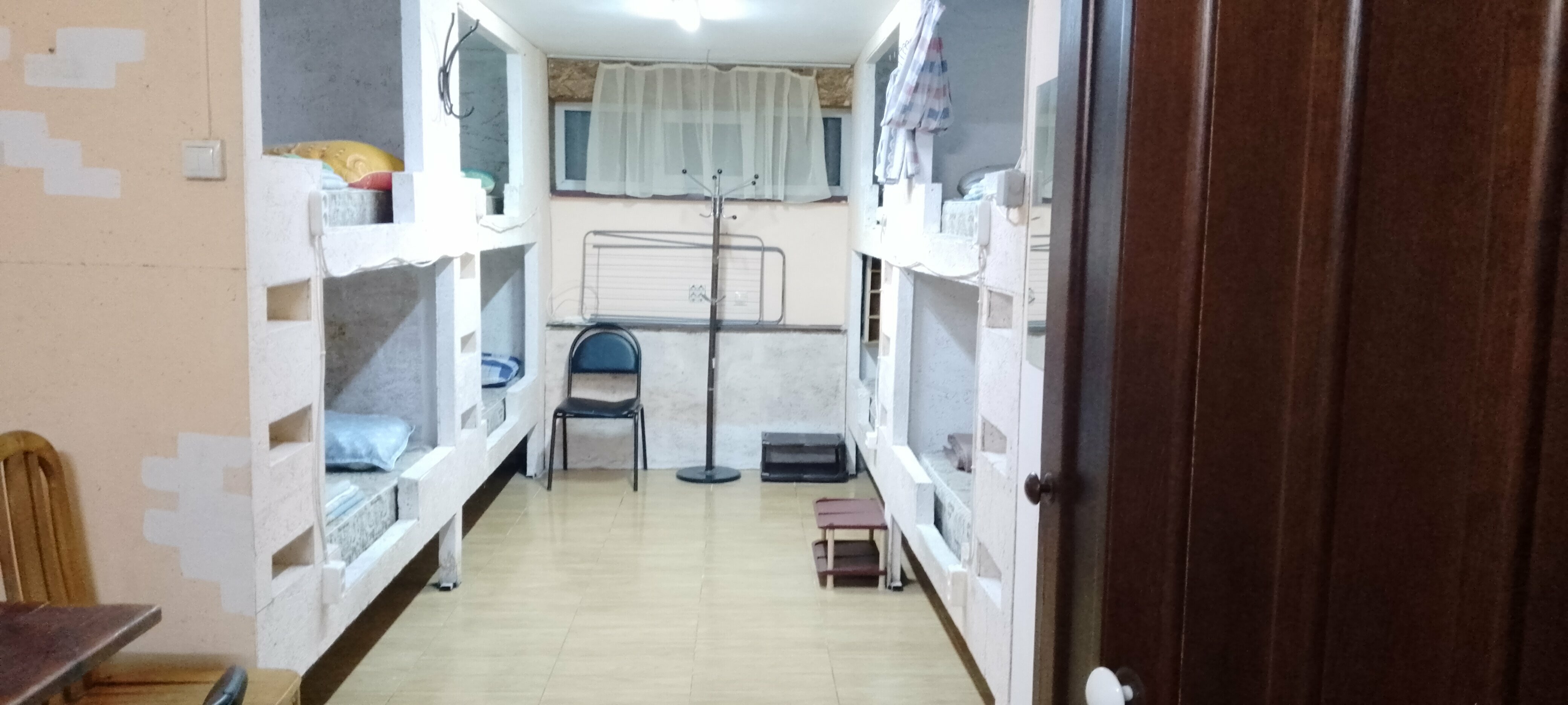 Кровать в общем 8-местном номере