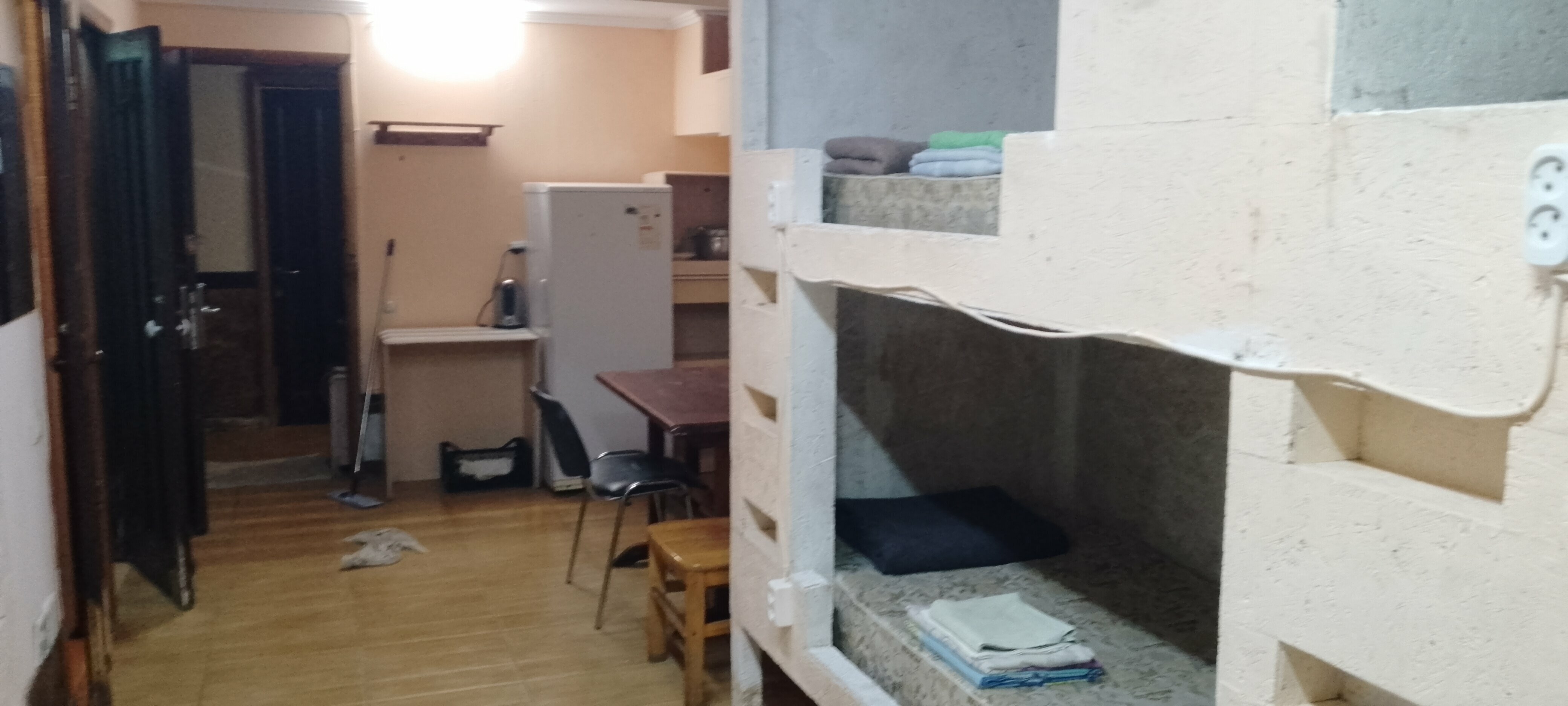 Кровать в общем 8-местном номере