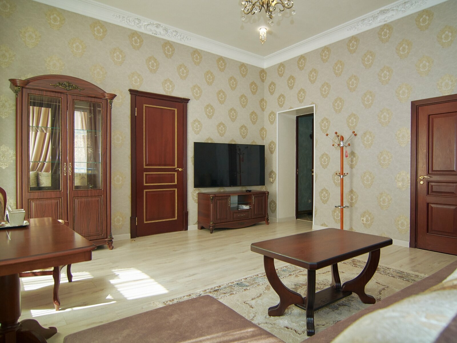 Семейный номер с видом на сад