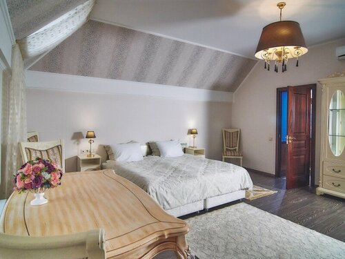 Улучшенный номер с кроватью размера «king-size»