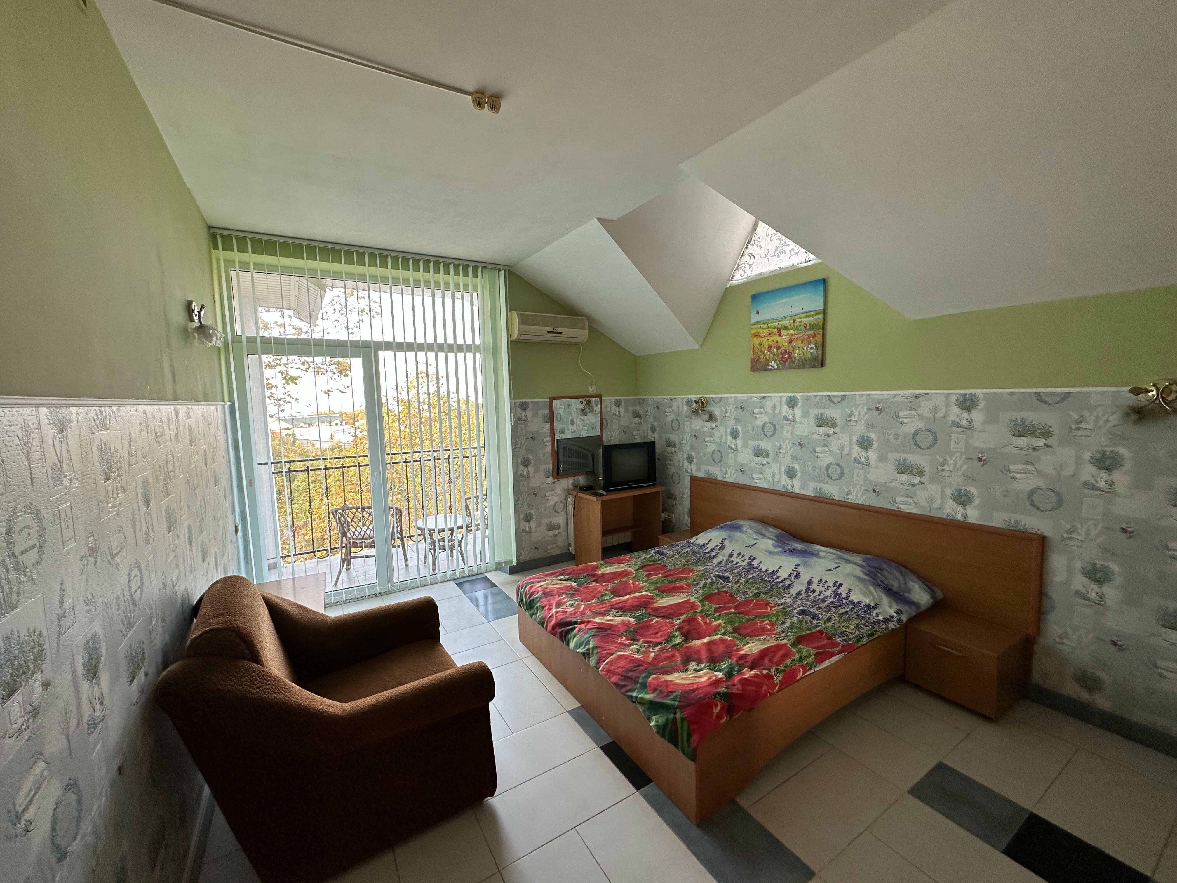 Семейный номер с балконом