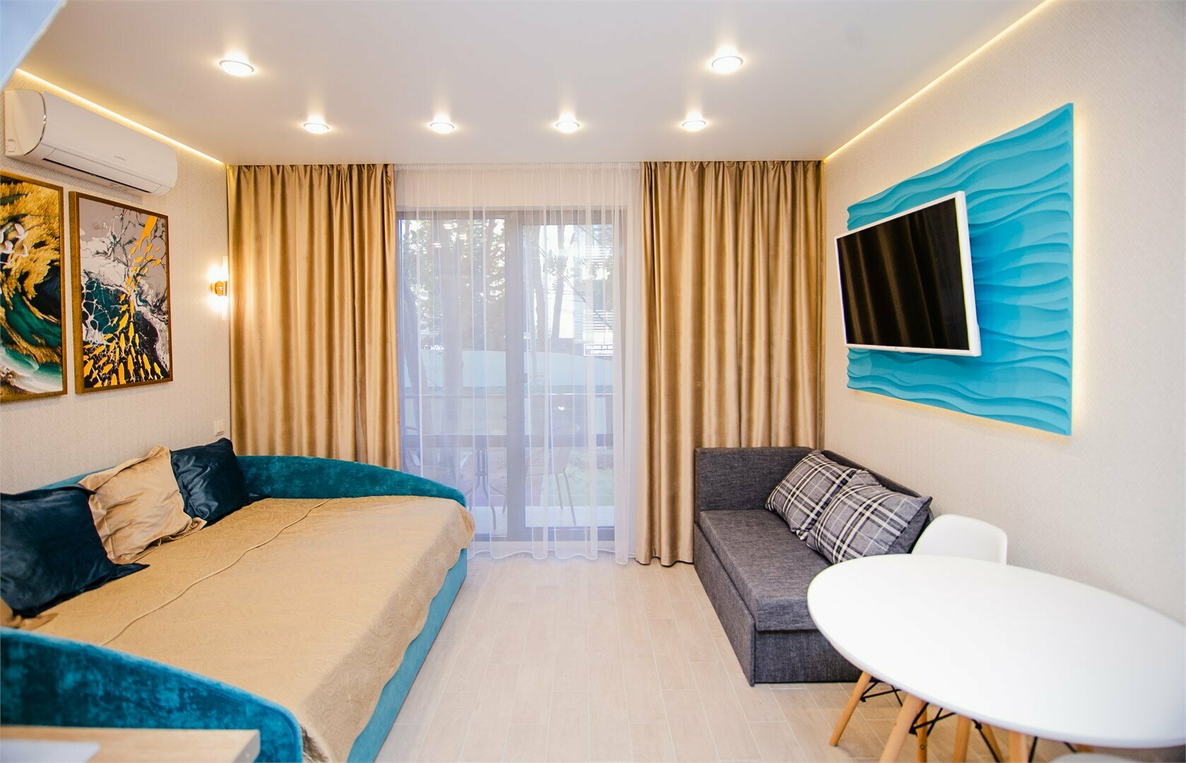 Апартаменты Студия Премиум (24 м2, с балконом)