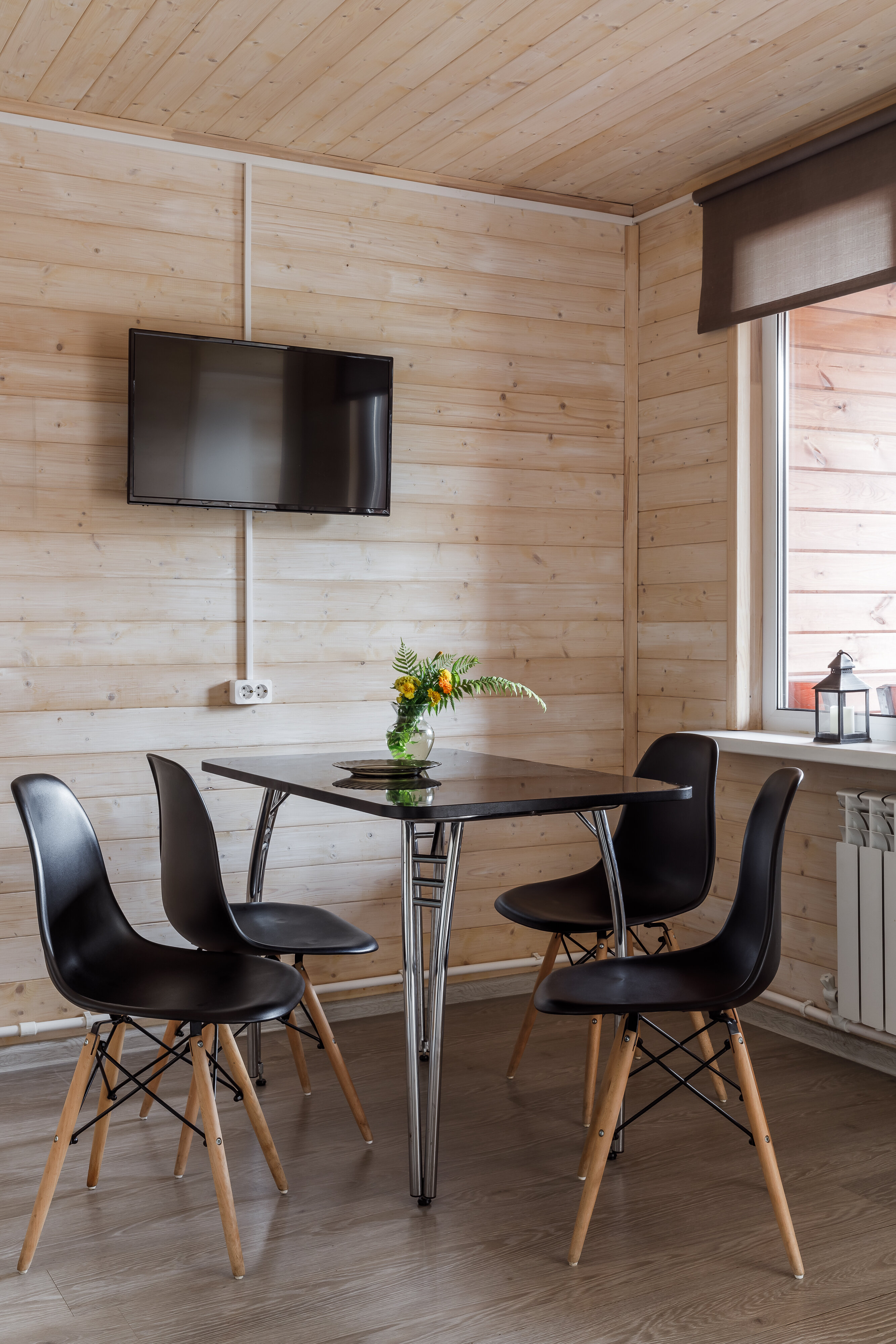 Дом с видом на озеро