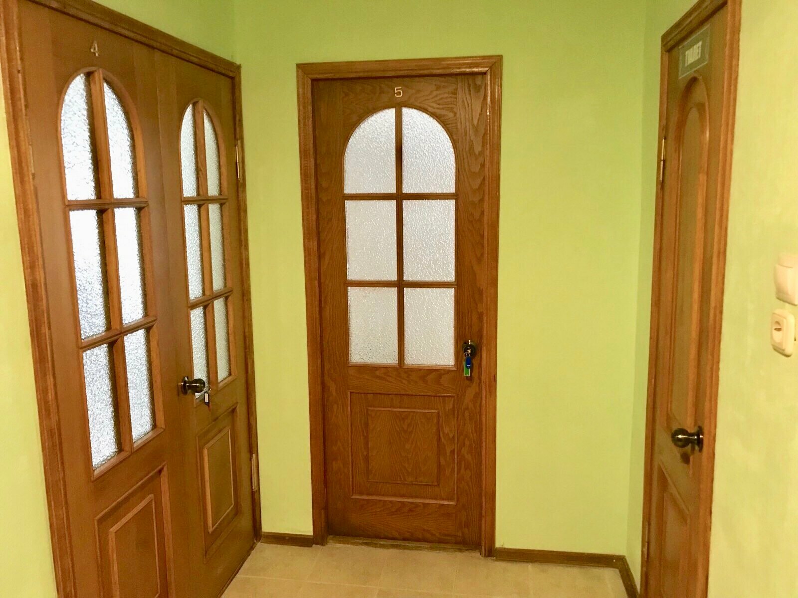 Общий 6-местный номер для мужчин и женщин