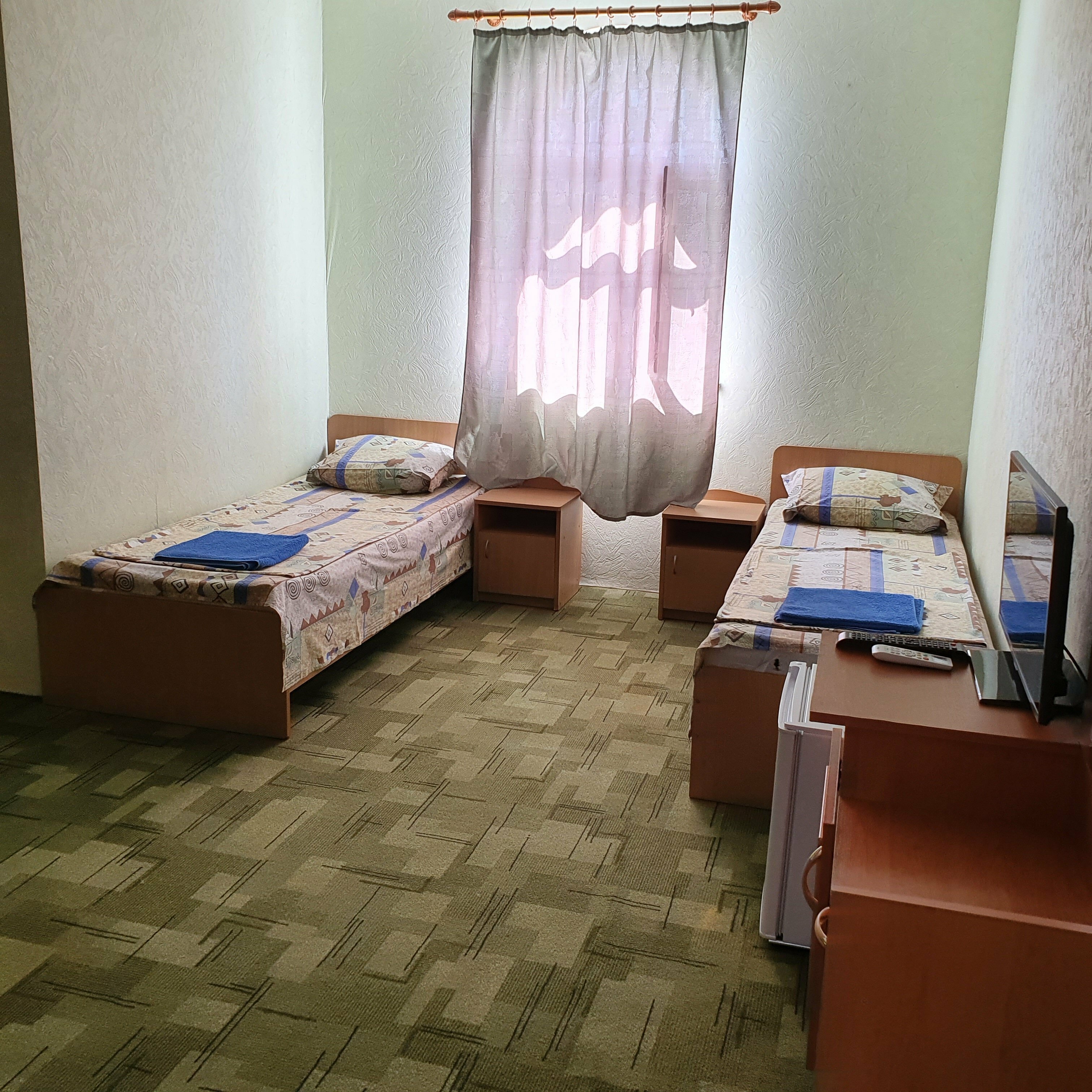 Трехместный номер с душем