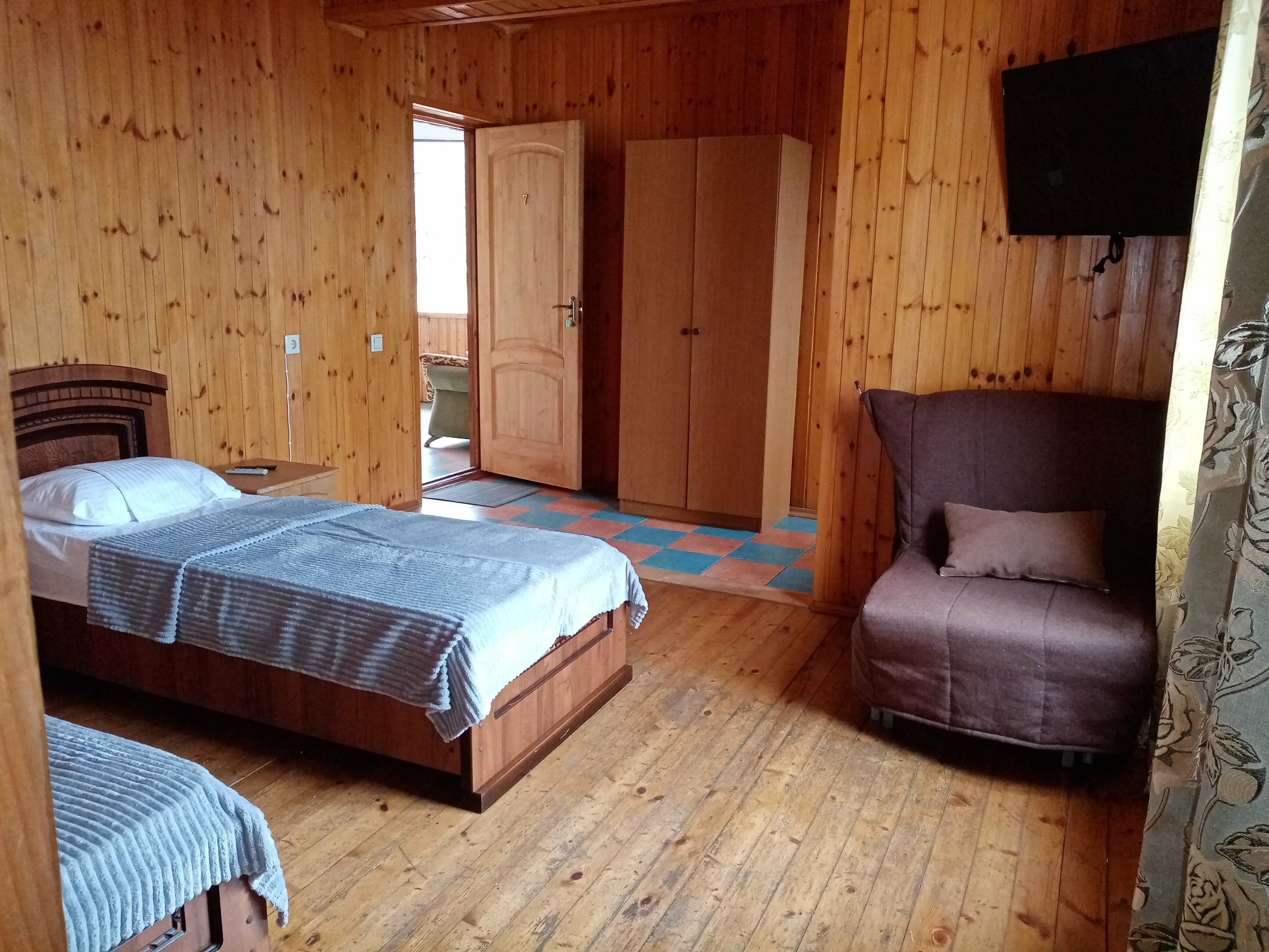 Улучшенный семейный номер