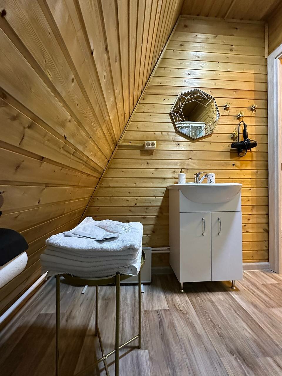 Коттедж с видом на лес