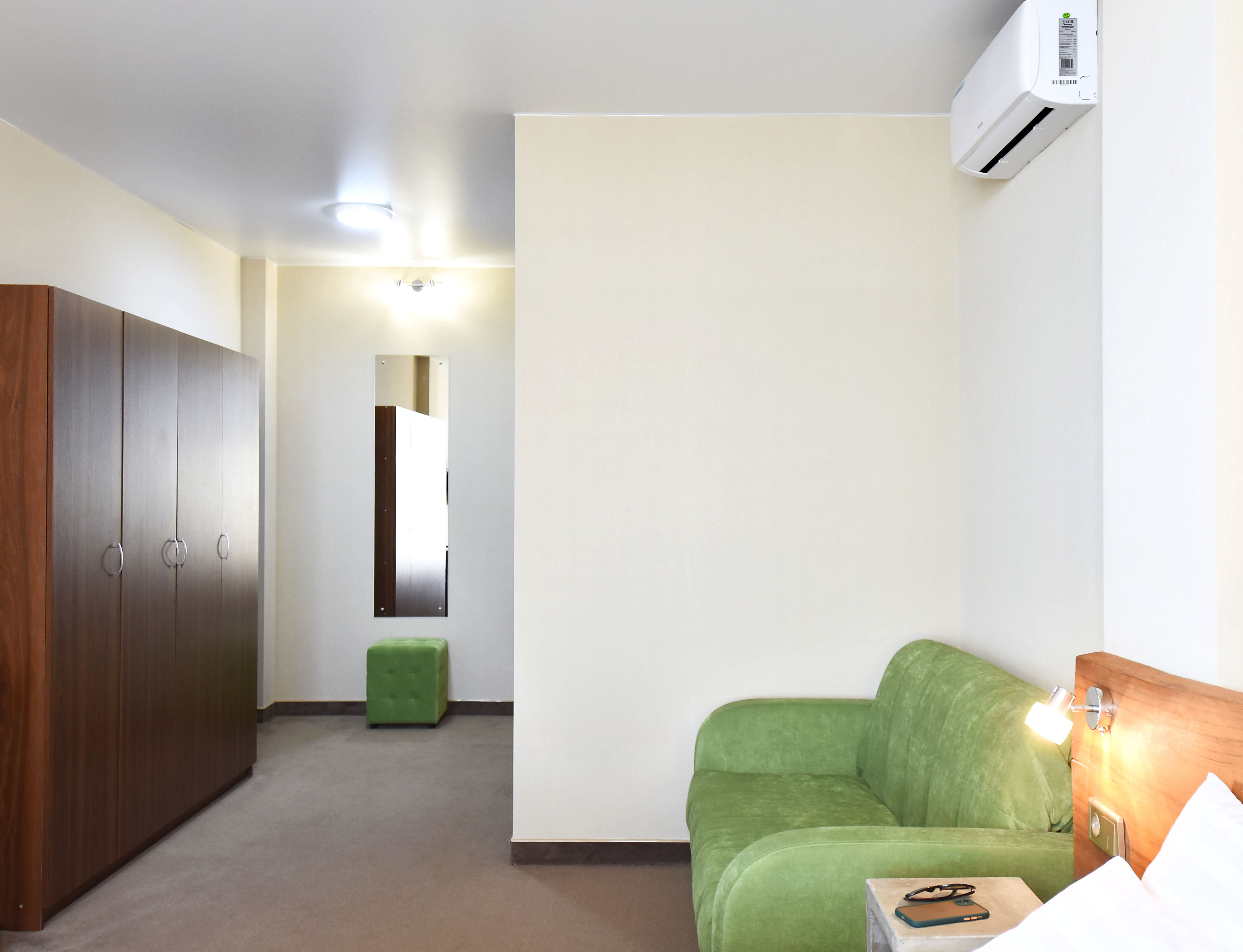 Улучшенный четырехместный номер