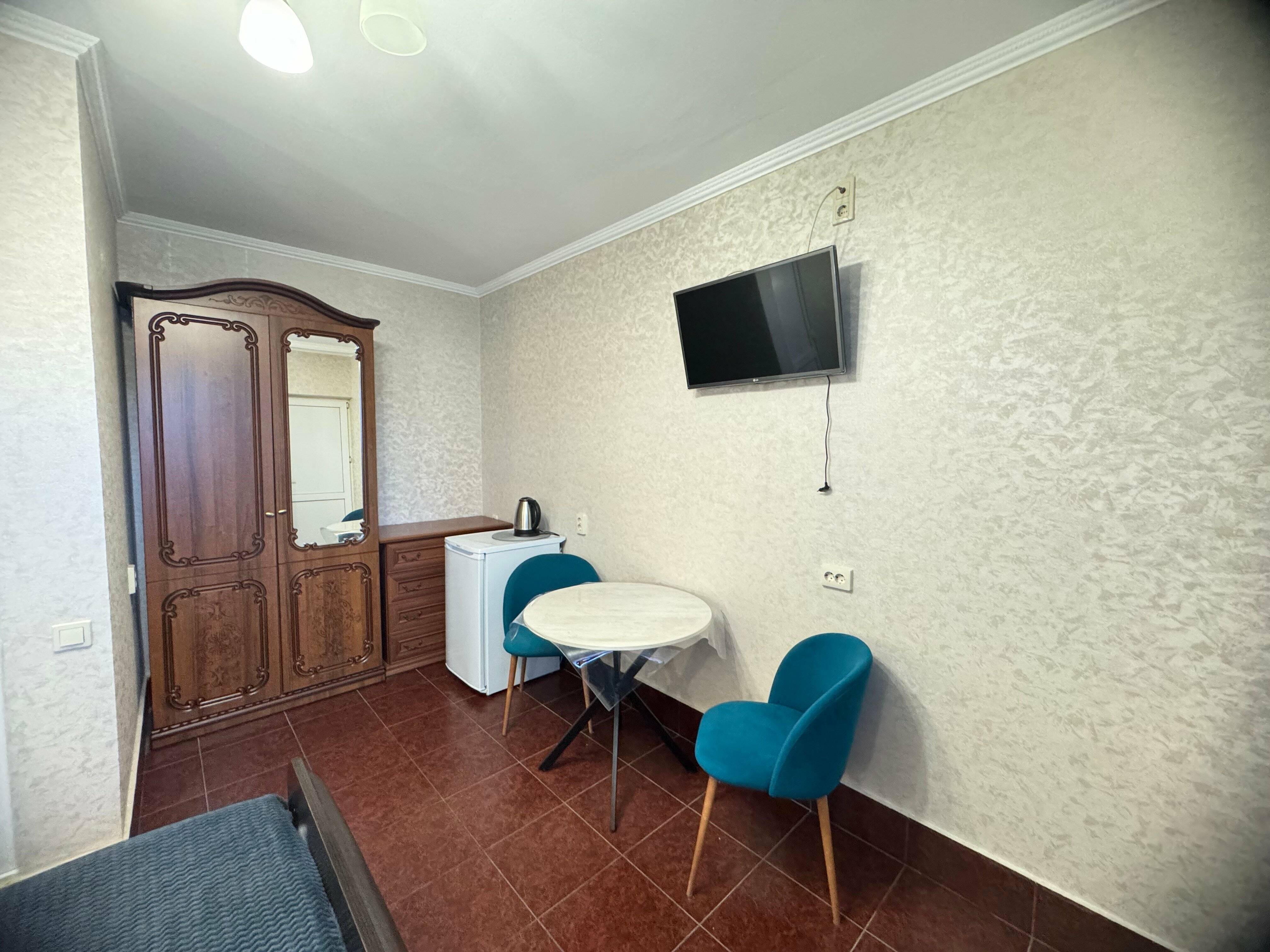 Трехместный номер с душем