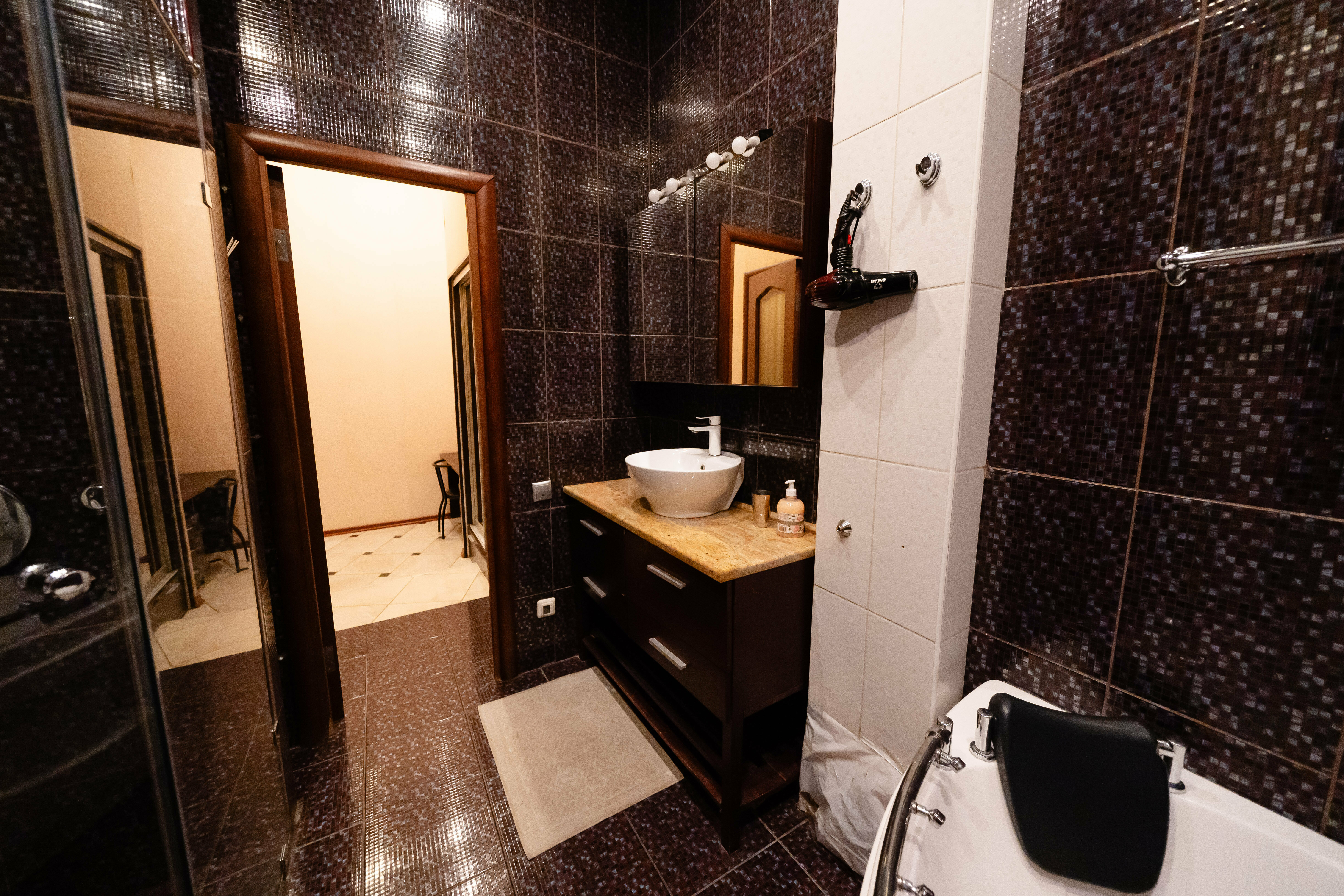 Трехкомнатные апартаменты с джакузи 