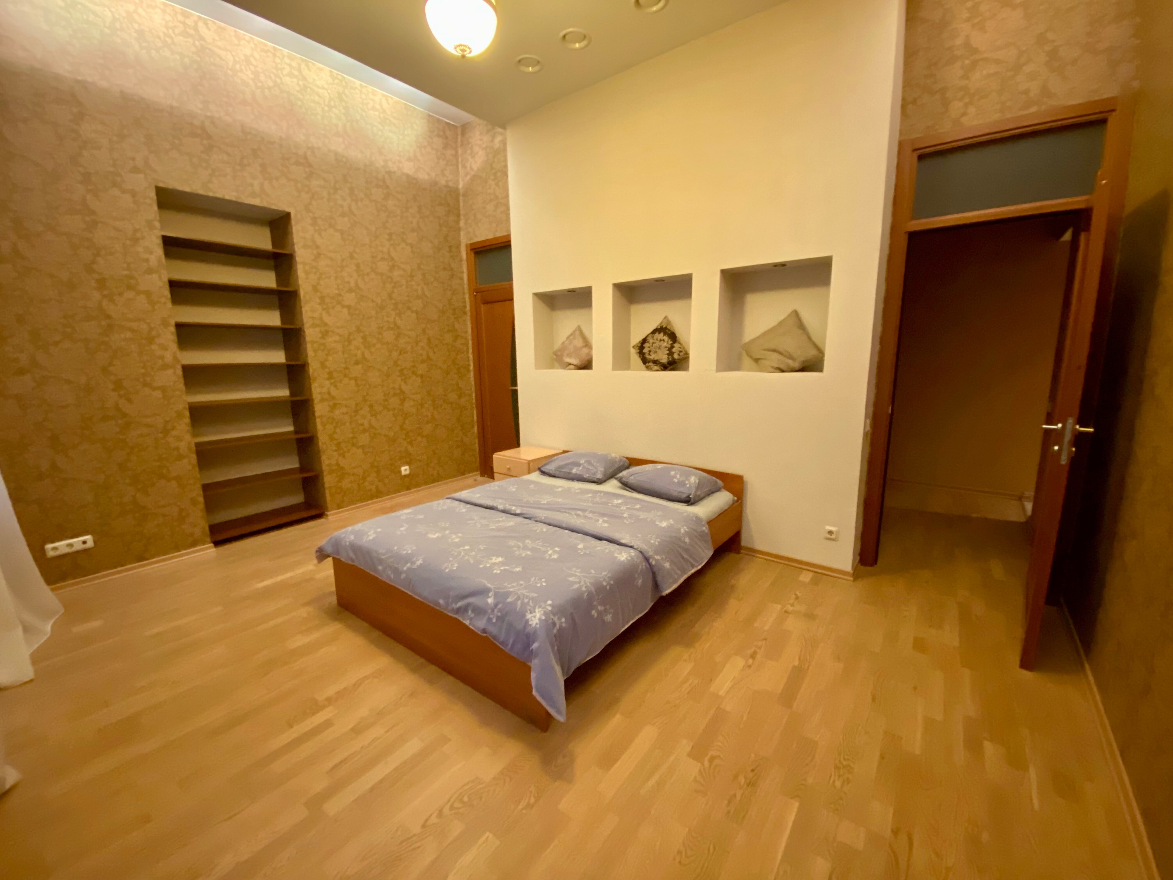 Двухуровневые апартаменты для 8 человек 