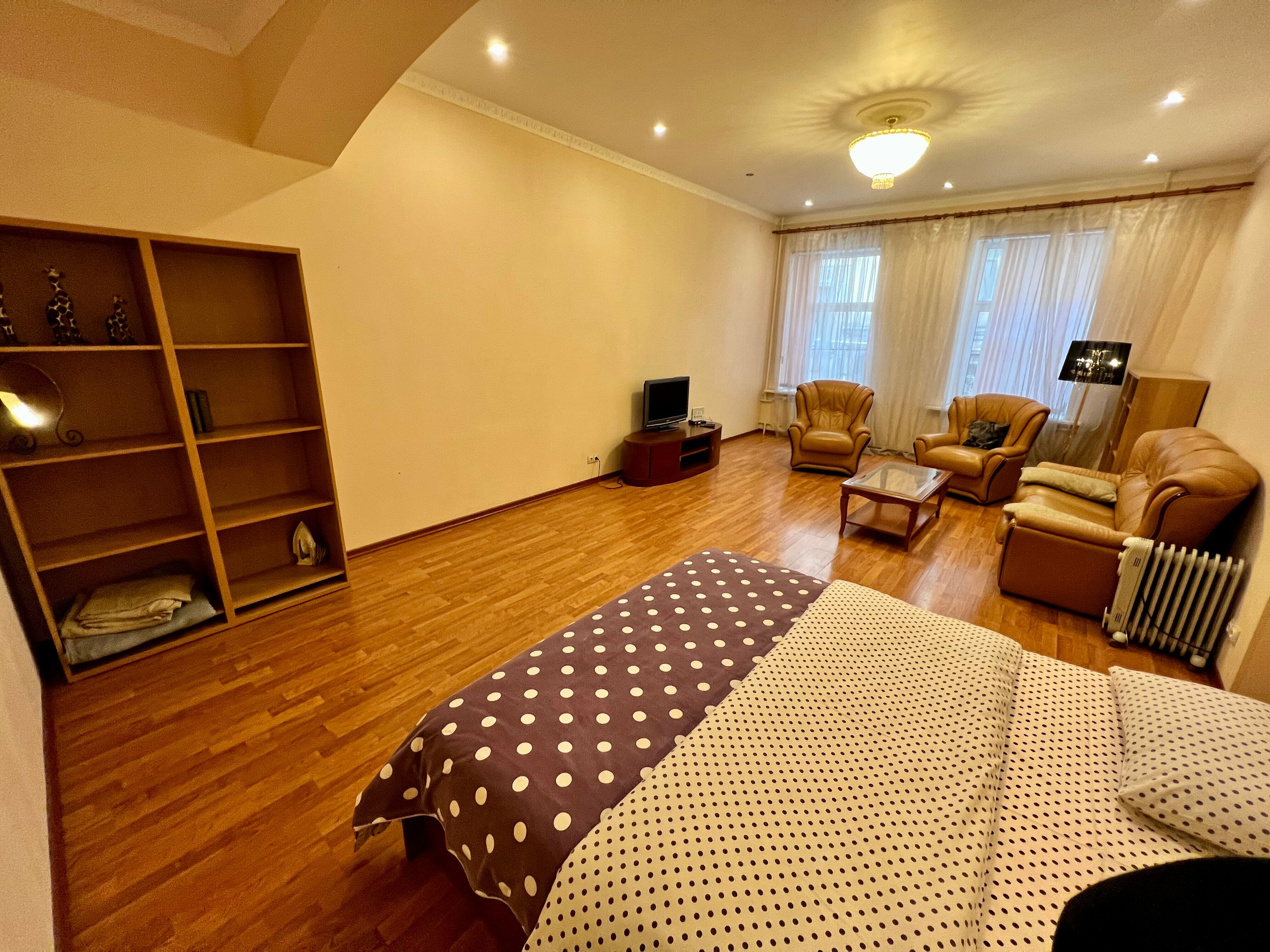 Трехкомнатные апартаменты для 8 человек 