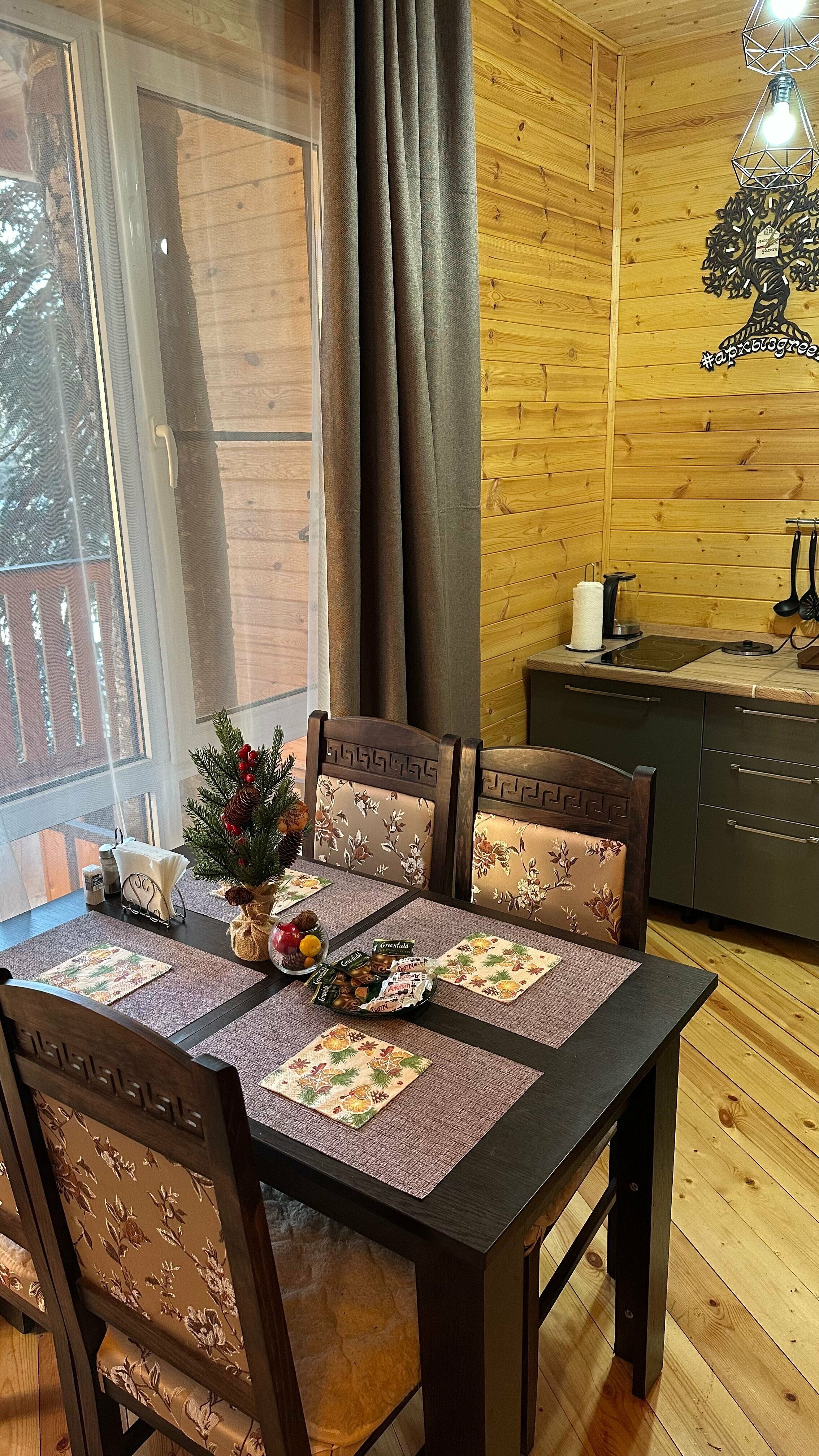 Номер-студия с видом на горы