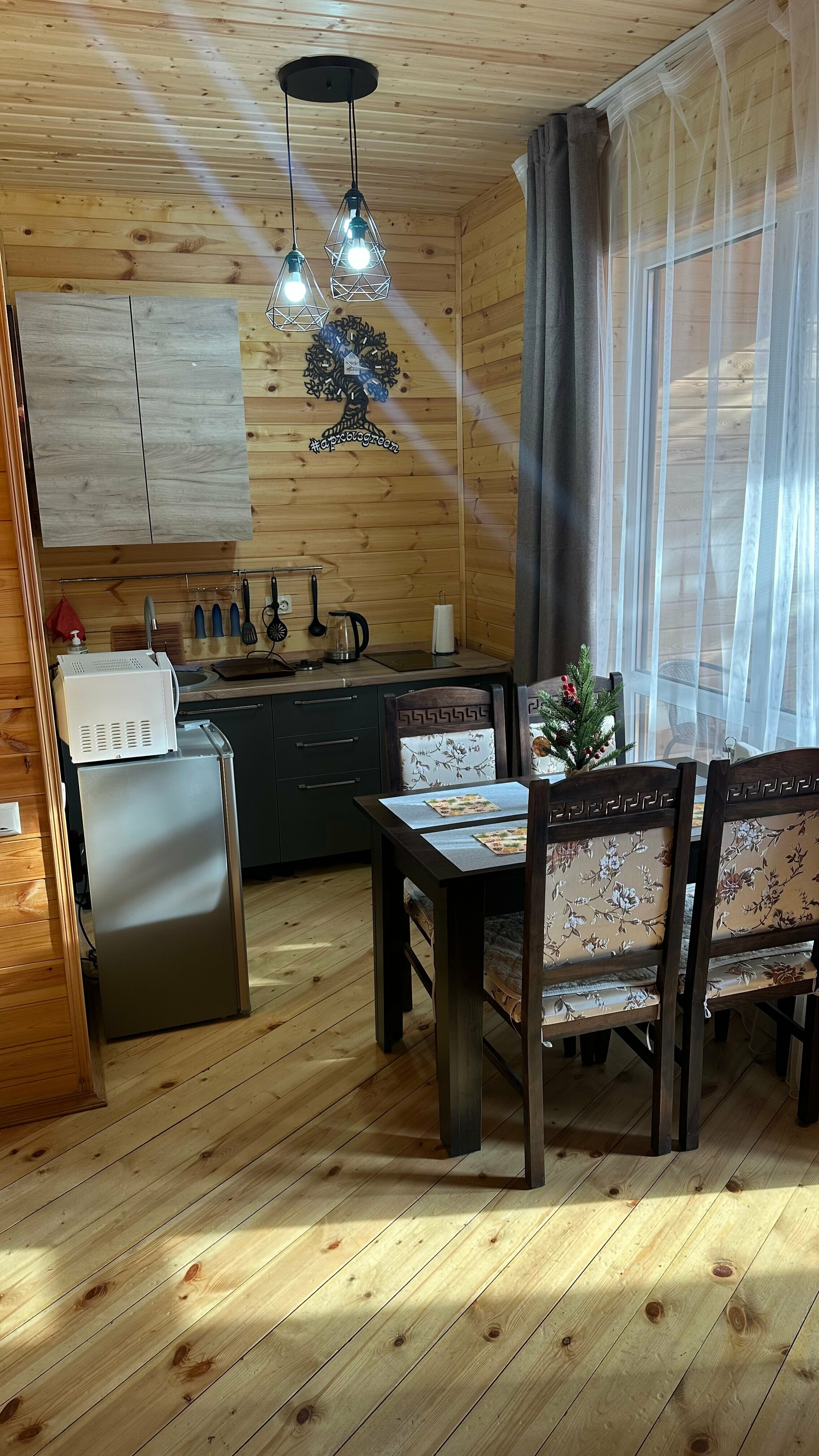 Номер-студия с видом на горы