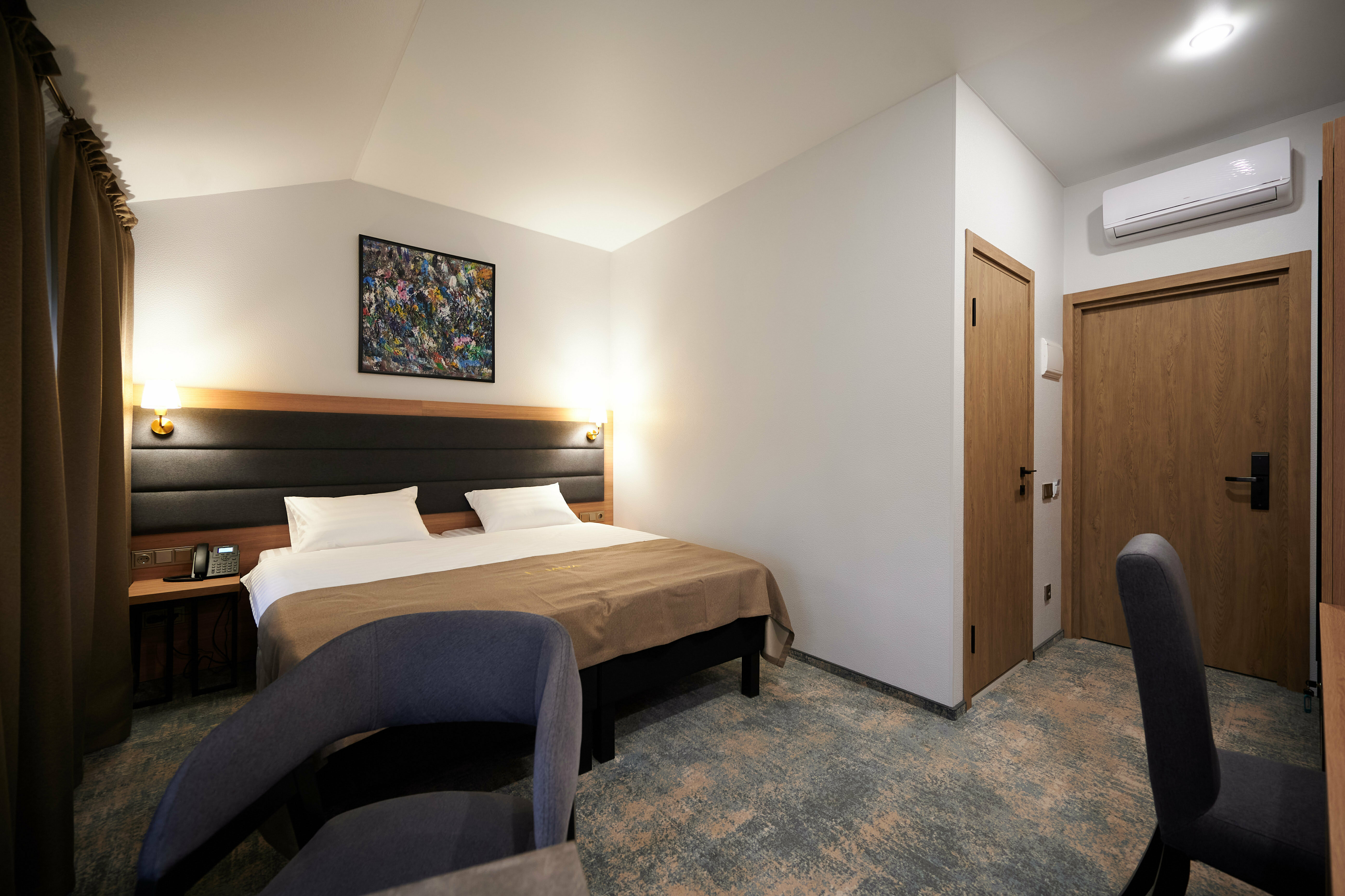 Большой двухместный номер с 1 кроватью