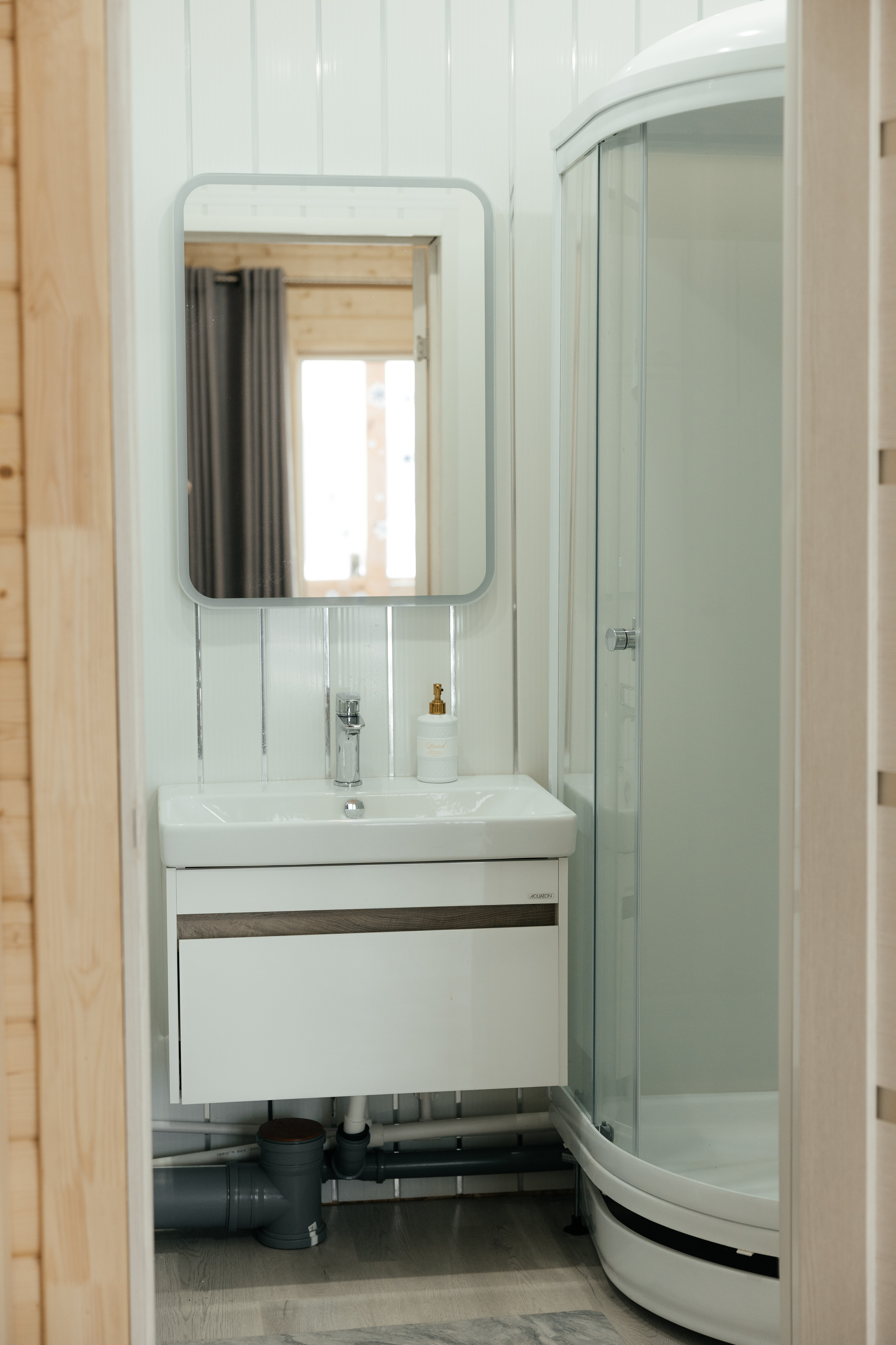 Дом с видом на озеро