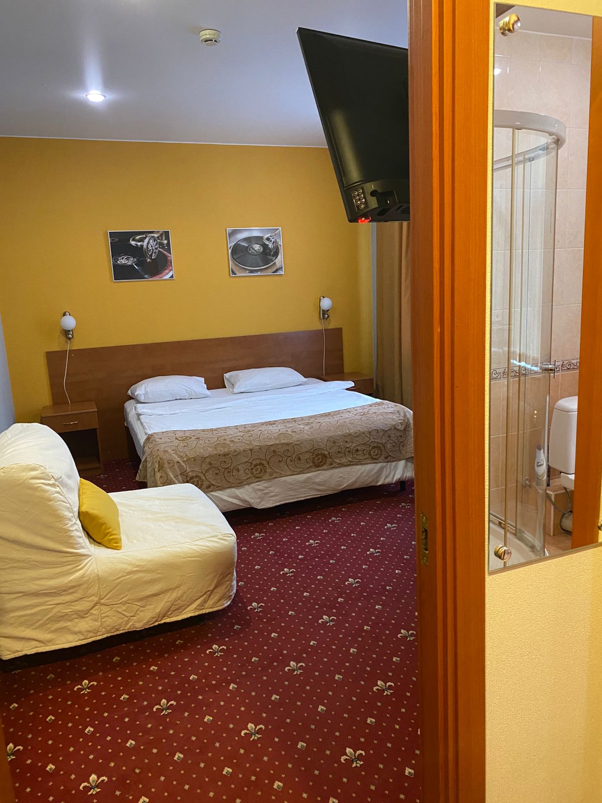 Апартаменты 205