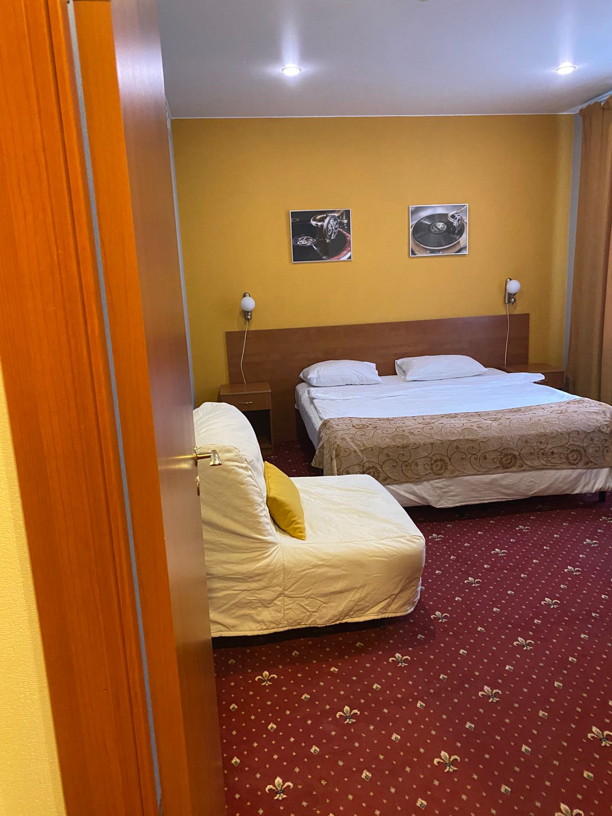 Апартаменты 205