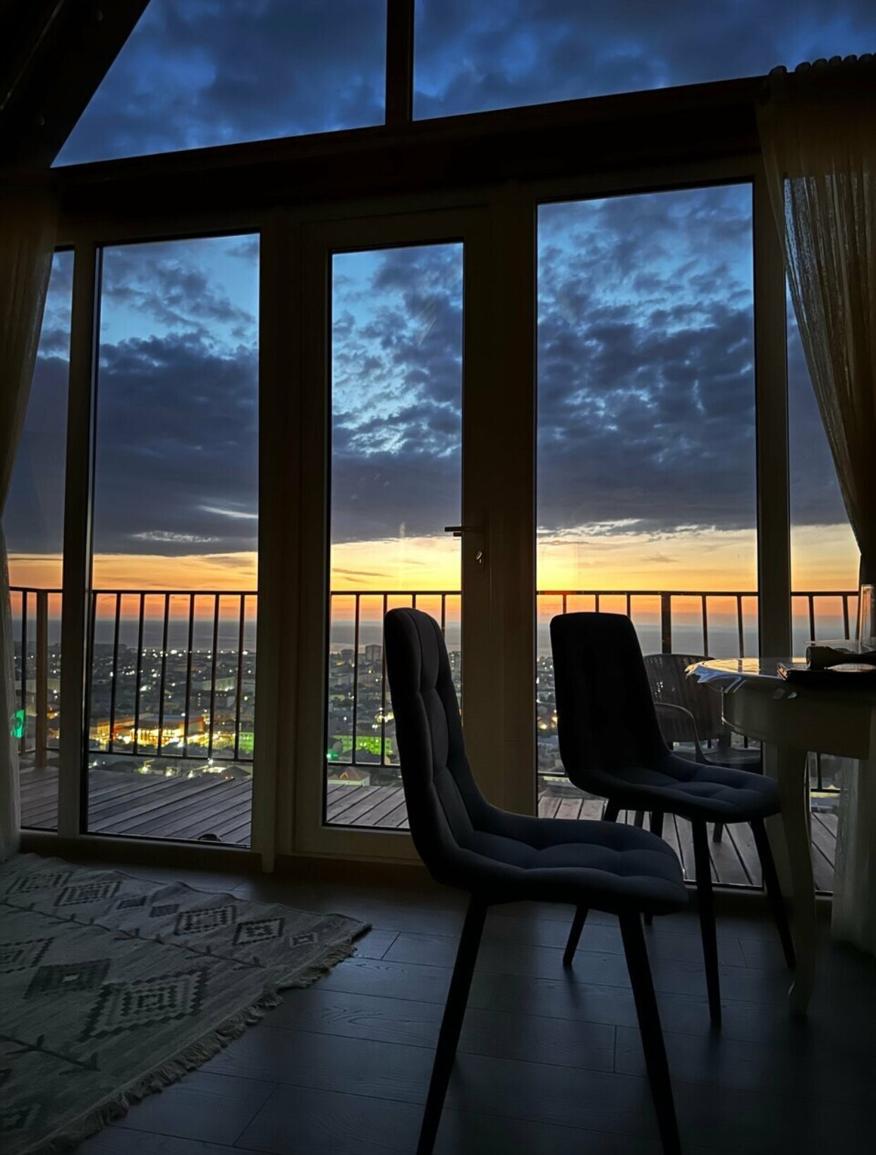 Дом с 5 спальнями