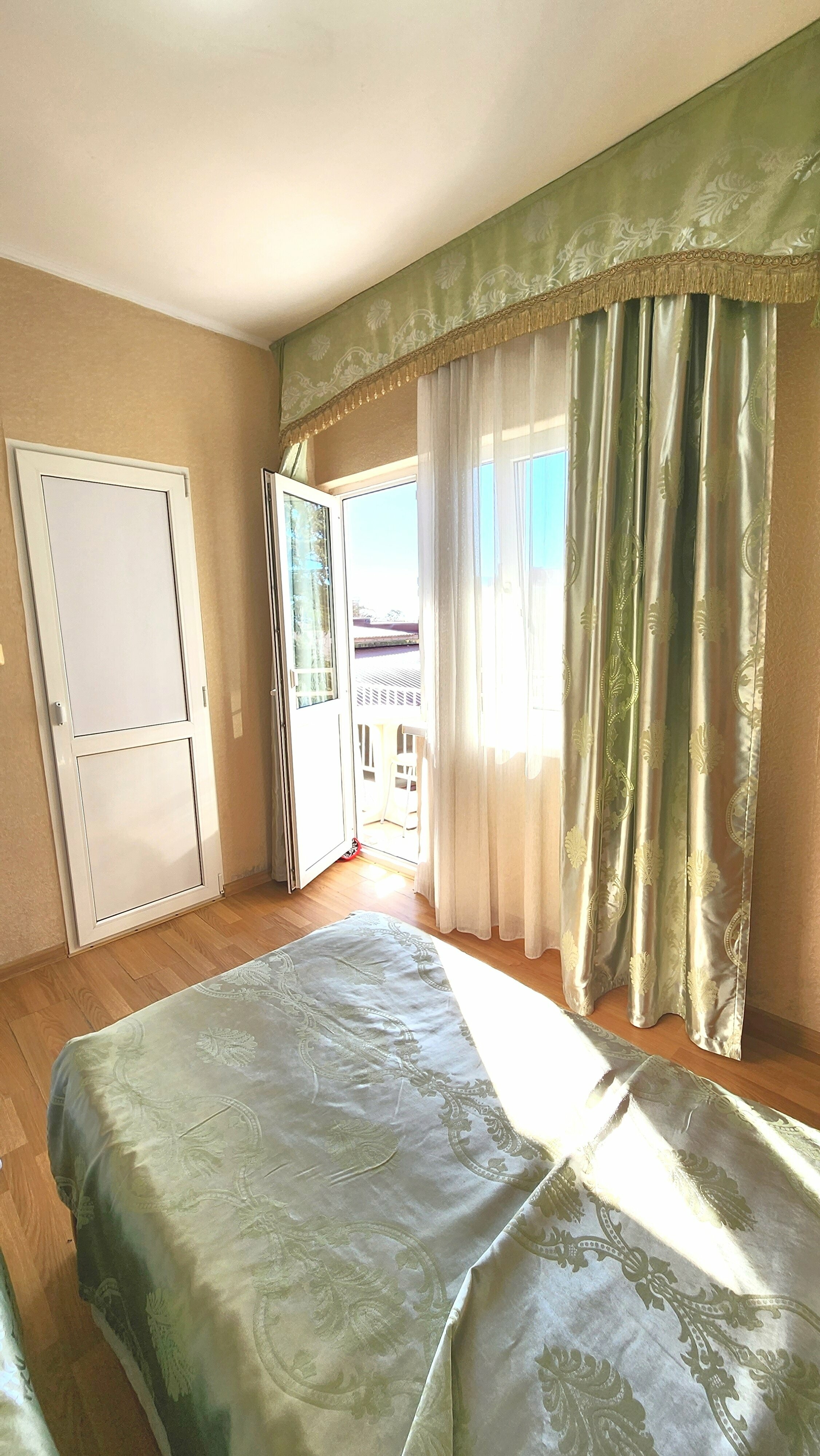 Двухместный номер с 2 отдельными кроватями и балконом