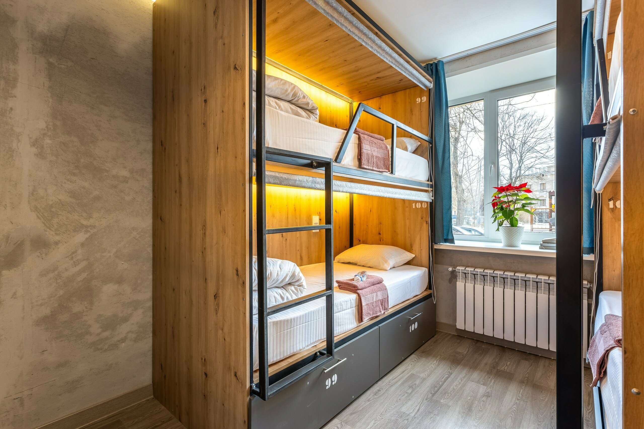 23. Кровать в общем 6-местном номере для мужчин