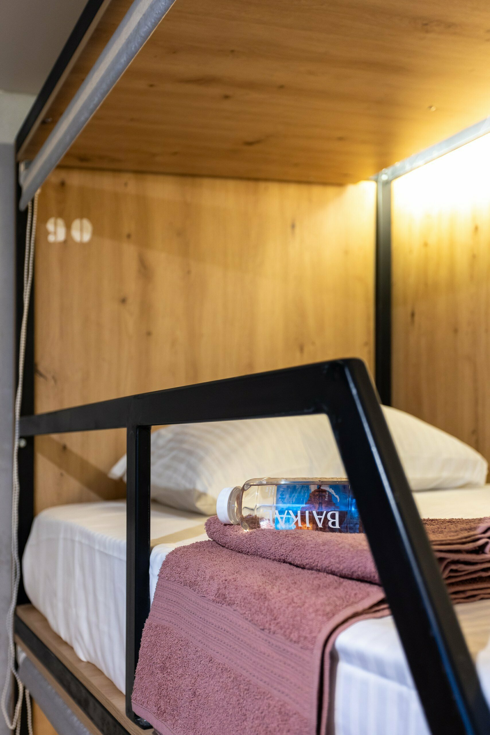 21. Кровать в общем 6-местном номере для мужчин