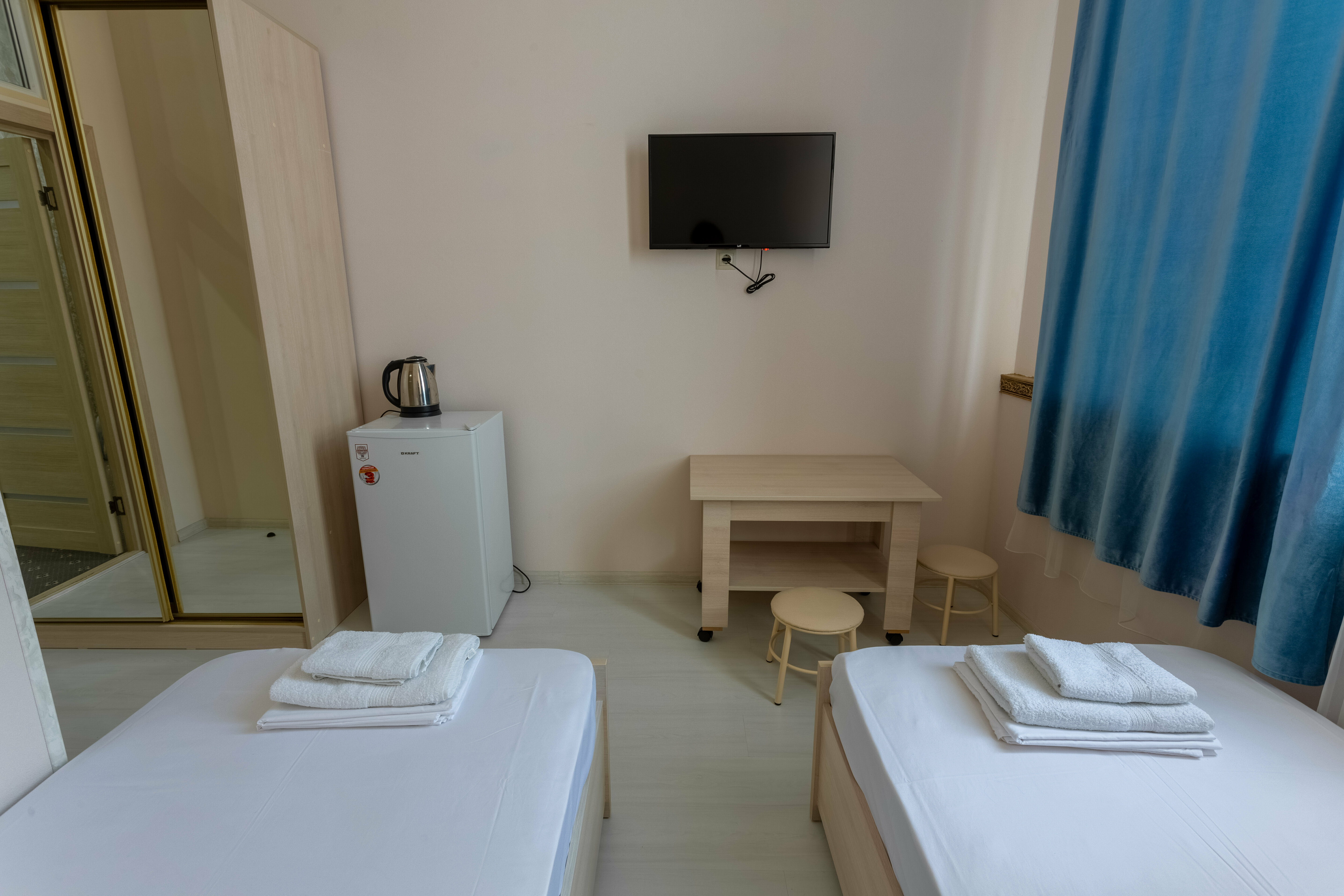 Улучшенный двухместный номер с 2 отдельными кроватями