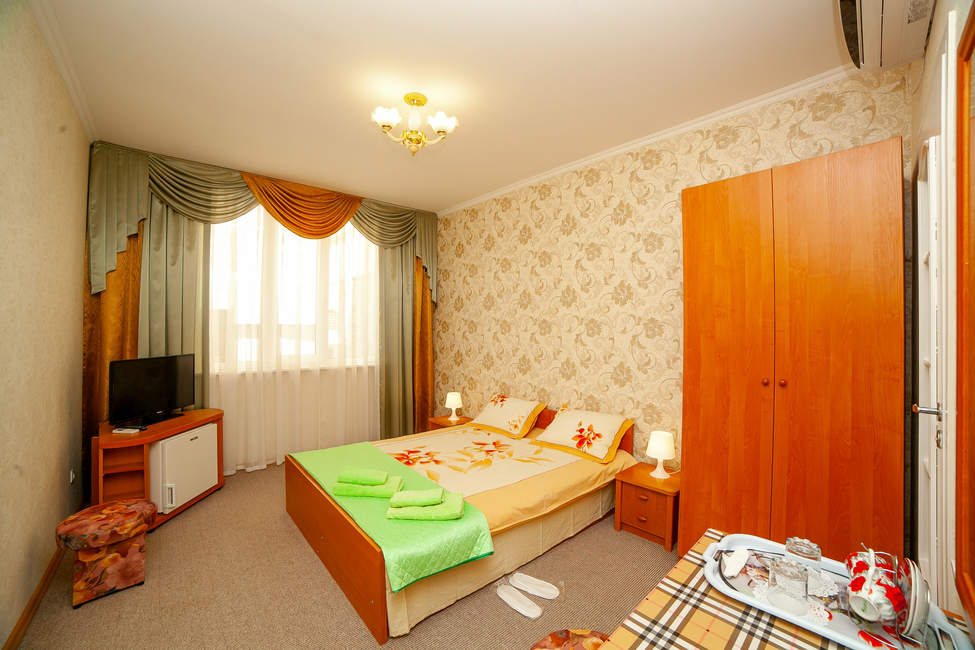 Большой двухместный номер с 1 кроватью