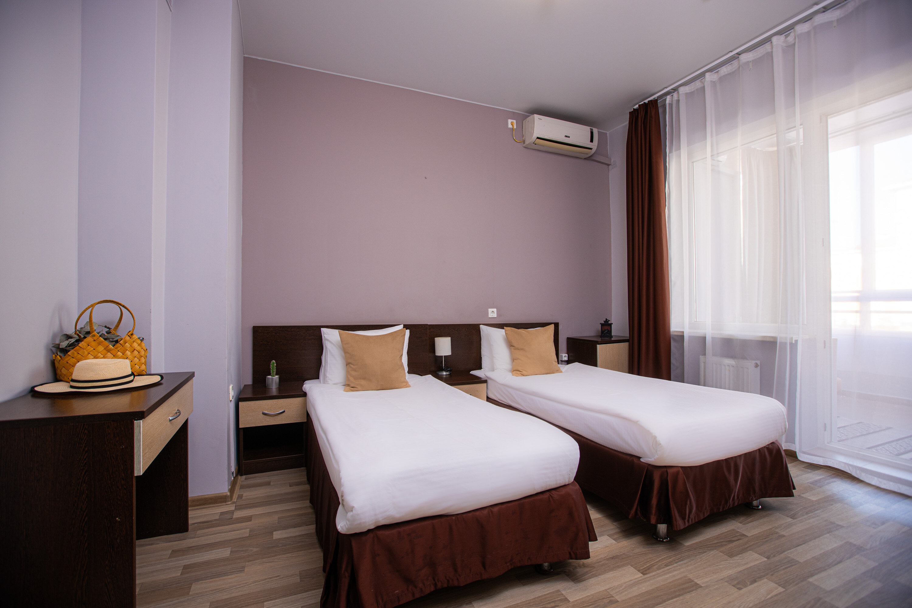 Апартаменты с кухней , с двумя раздельными кроватями до 8 гостей