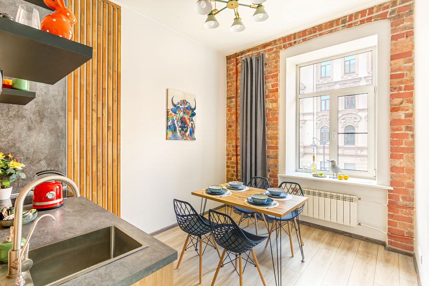 На Большом 13. Балкон