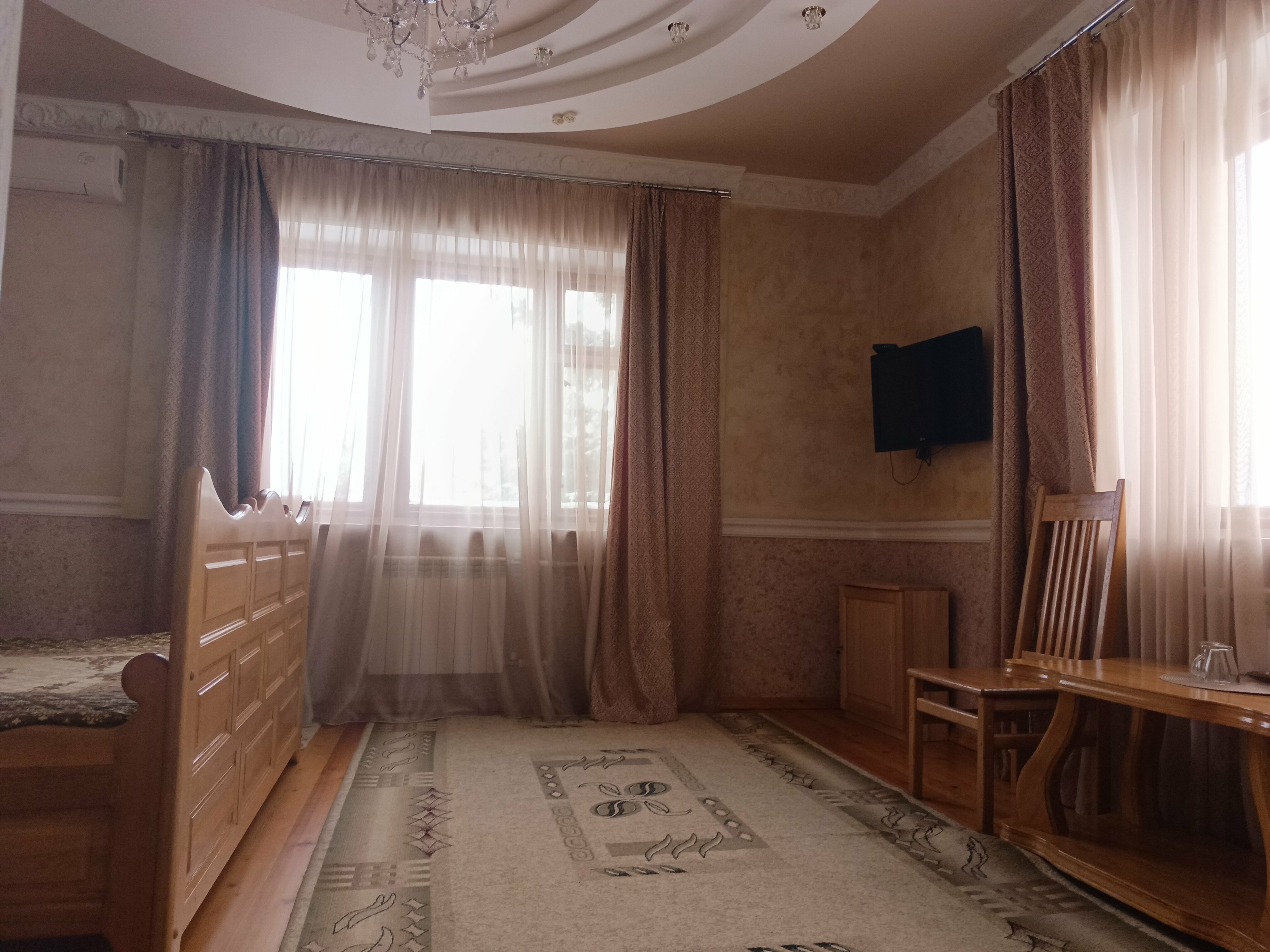 Номер с кроватью "king-size" и душем