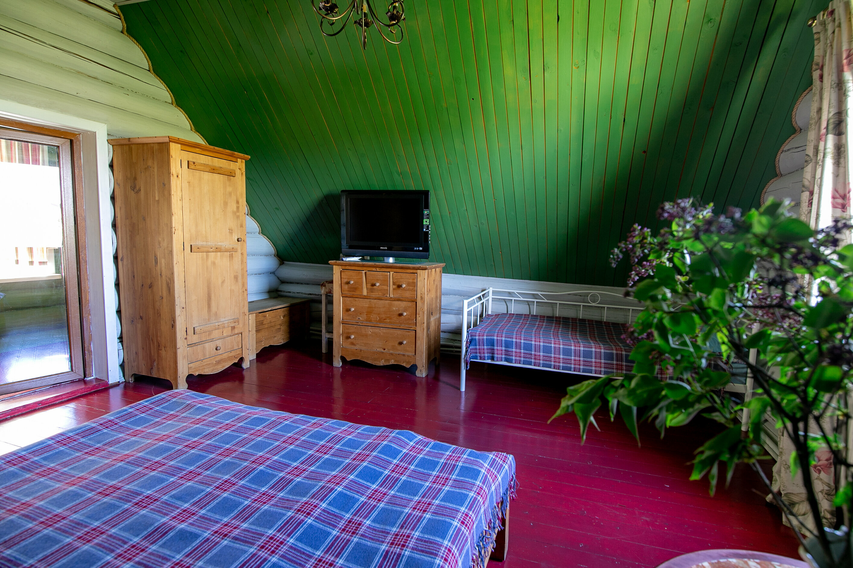 Шале Баня и SPA «Яблоневый Сад Барыбинo»  (баня и уличная джакузи в стоимости)