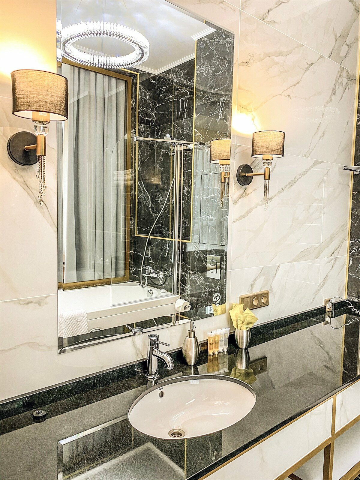 Люкс с видом на город