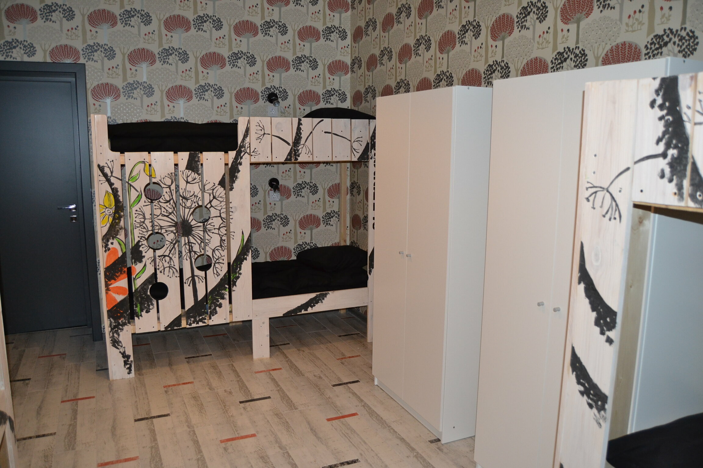 Общий 8-местный номер для мужчин