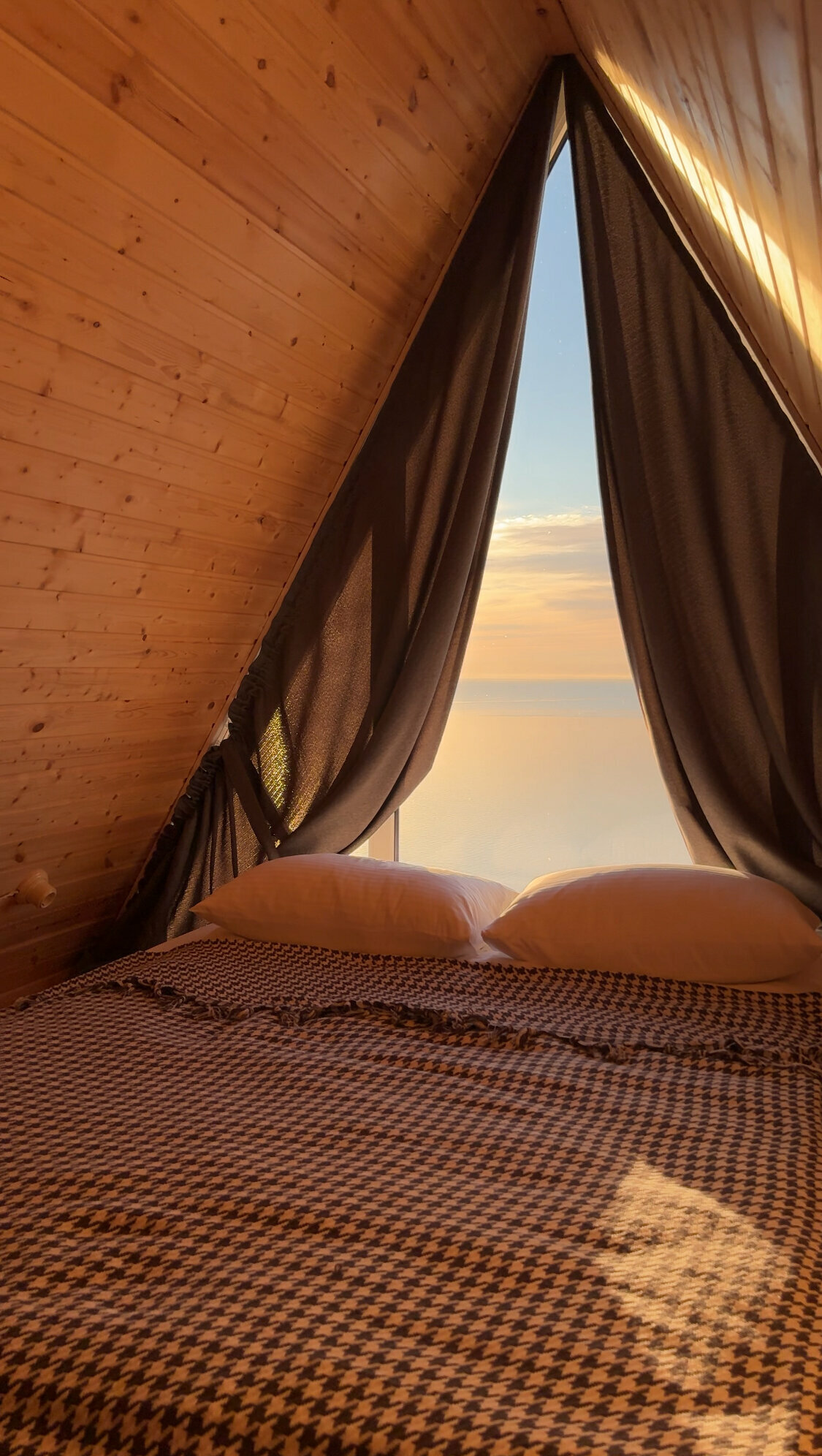 Коттедж с собственным бассейном