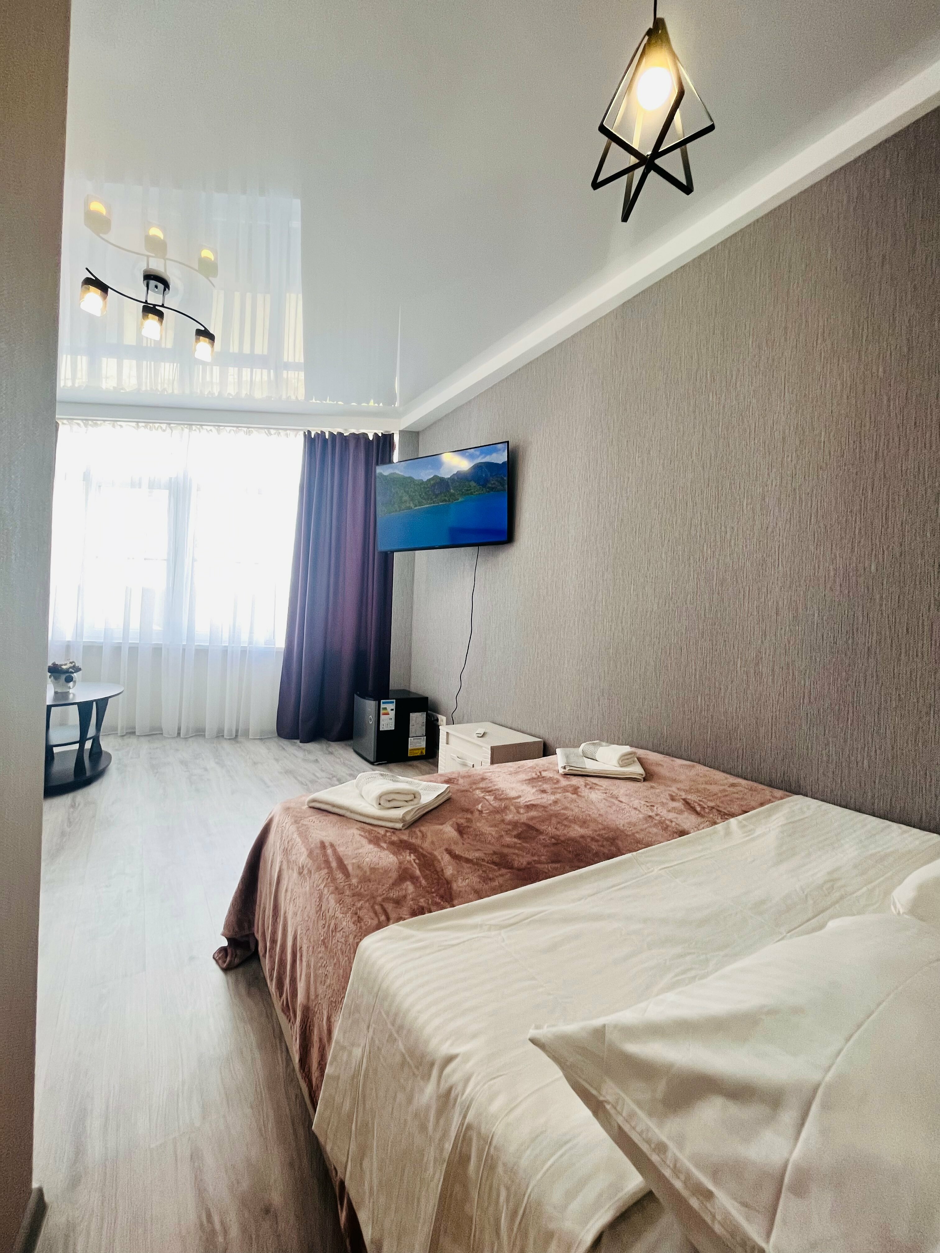 Трехместный номер с видом на город
