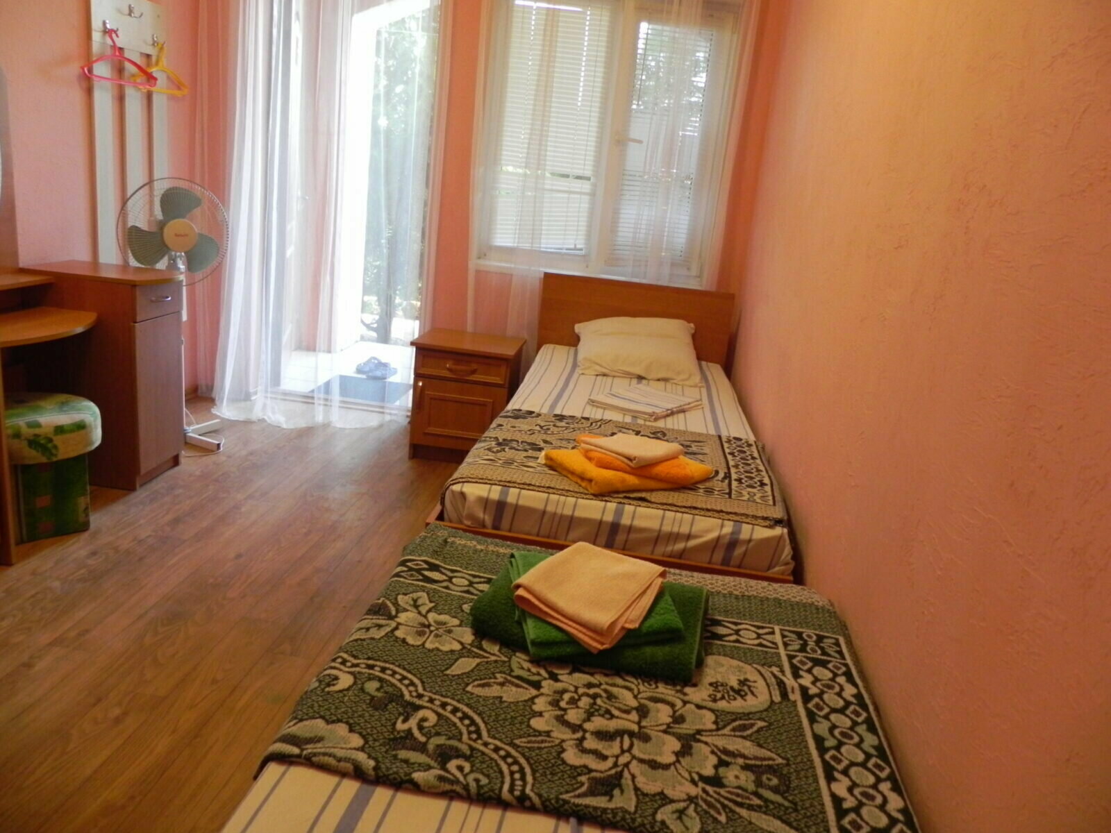 ДВУХ МЕСТНАЯ С ТЕРРАСОЙ