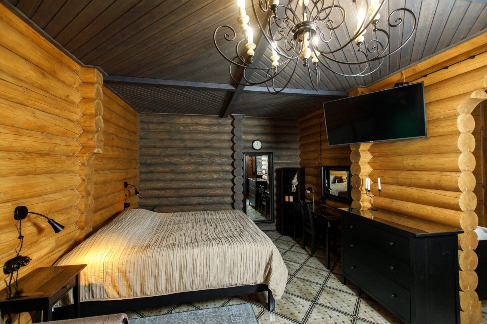 Двухместный номер с 1 кроватью и видом на бассейн