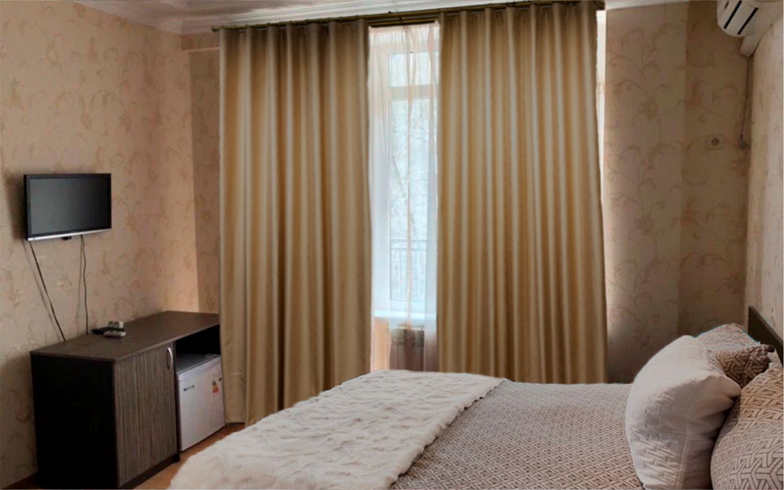 Трёхместный номер со всеми удобствами