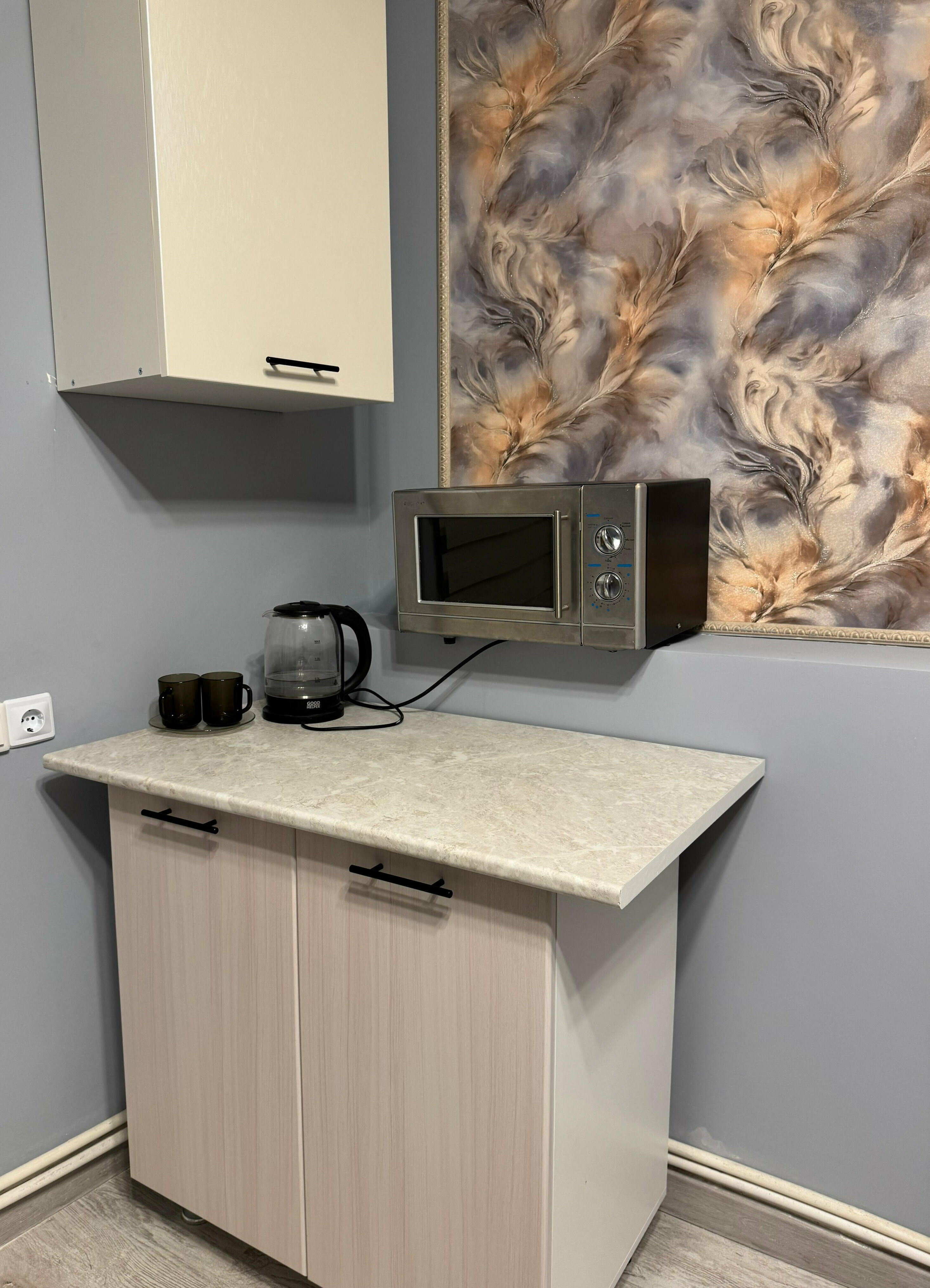 Стандартный номер с 2 односпальными кроватями и диваном