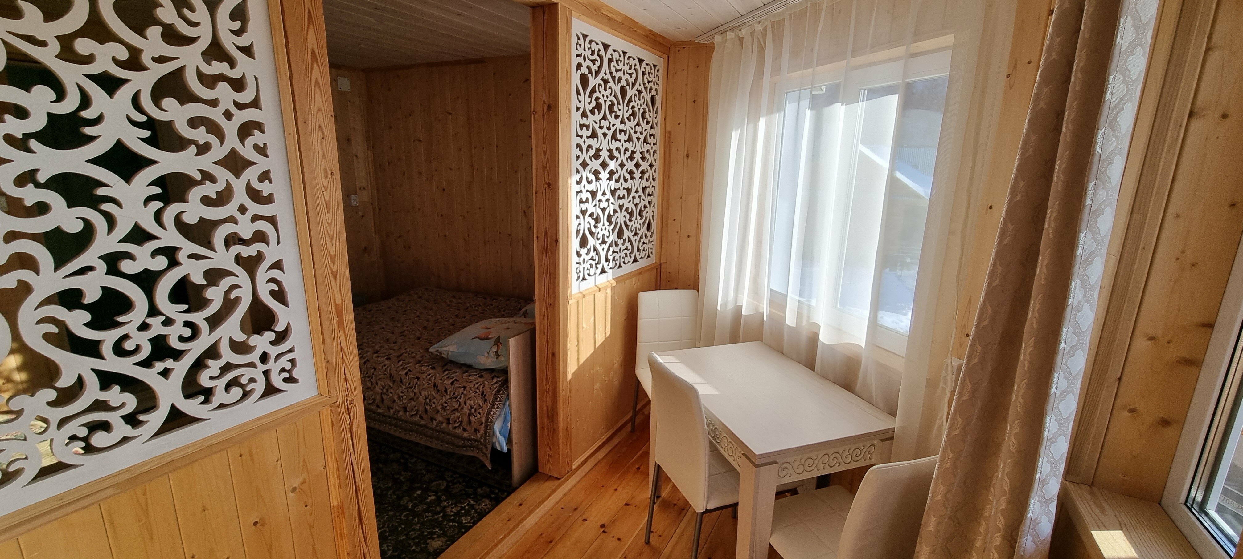 Трехместный номер «Комфорт» с душем