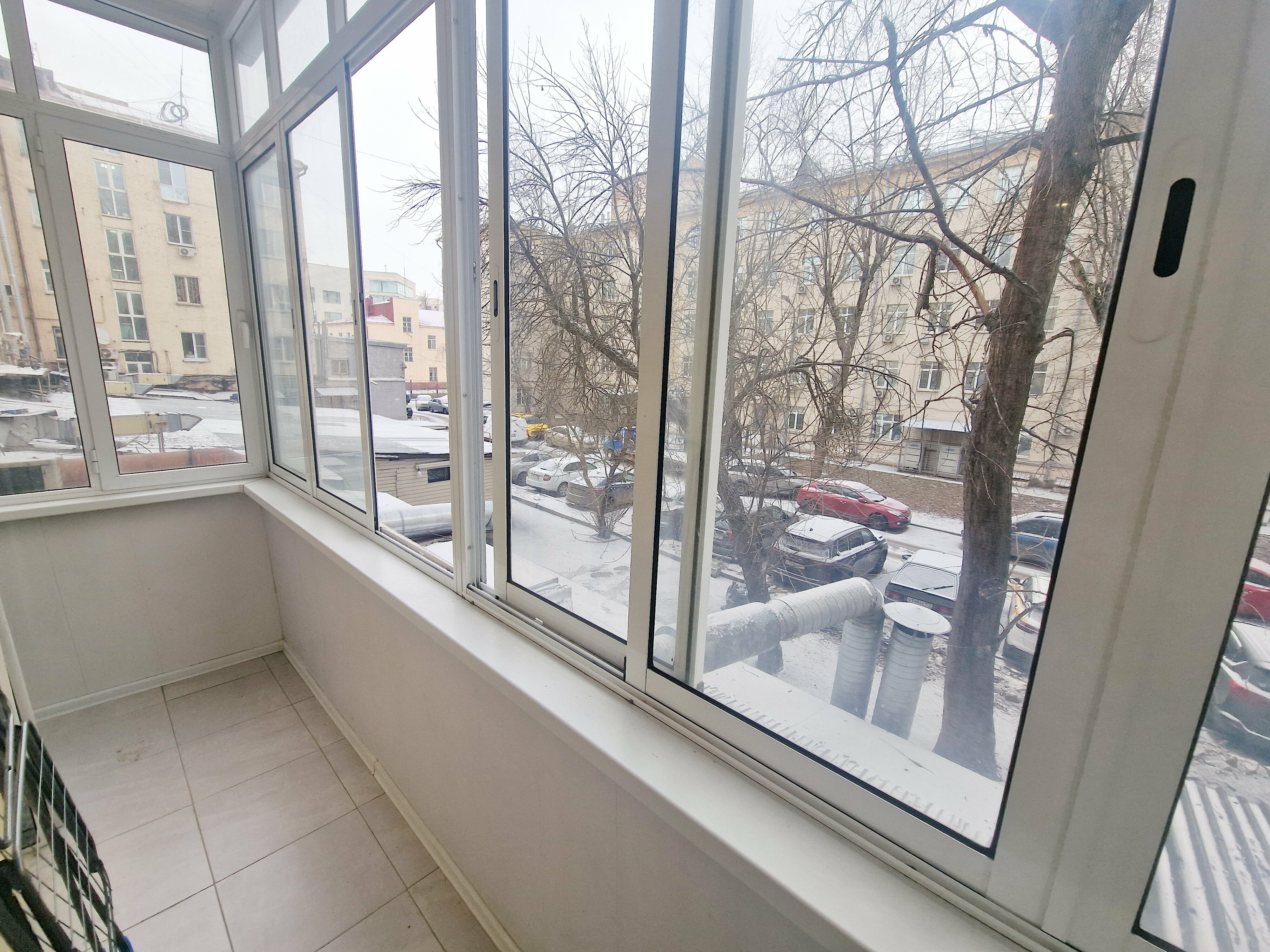 Трехместный номер с собственной ванной комнатой