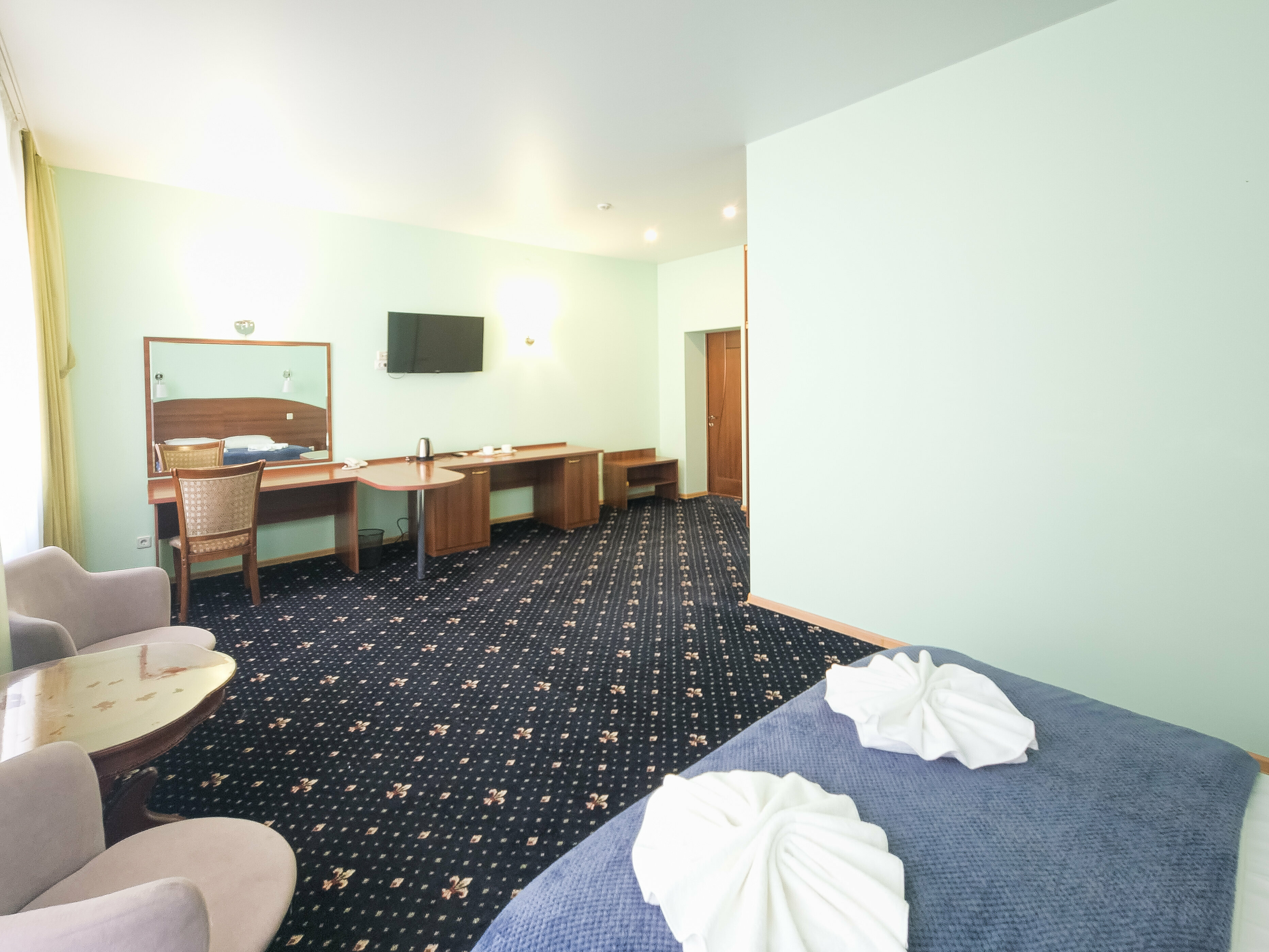 Улучшенный двухместный номер с 1 кроватью